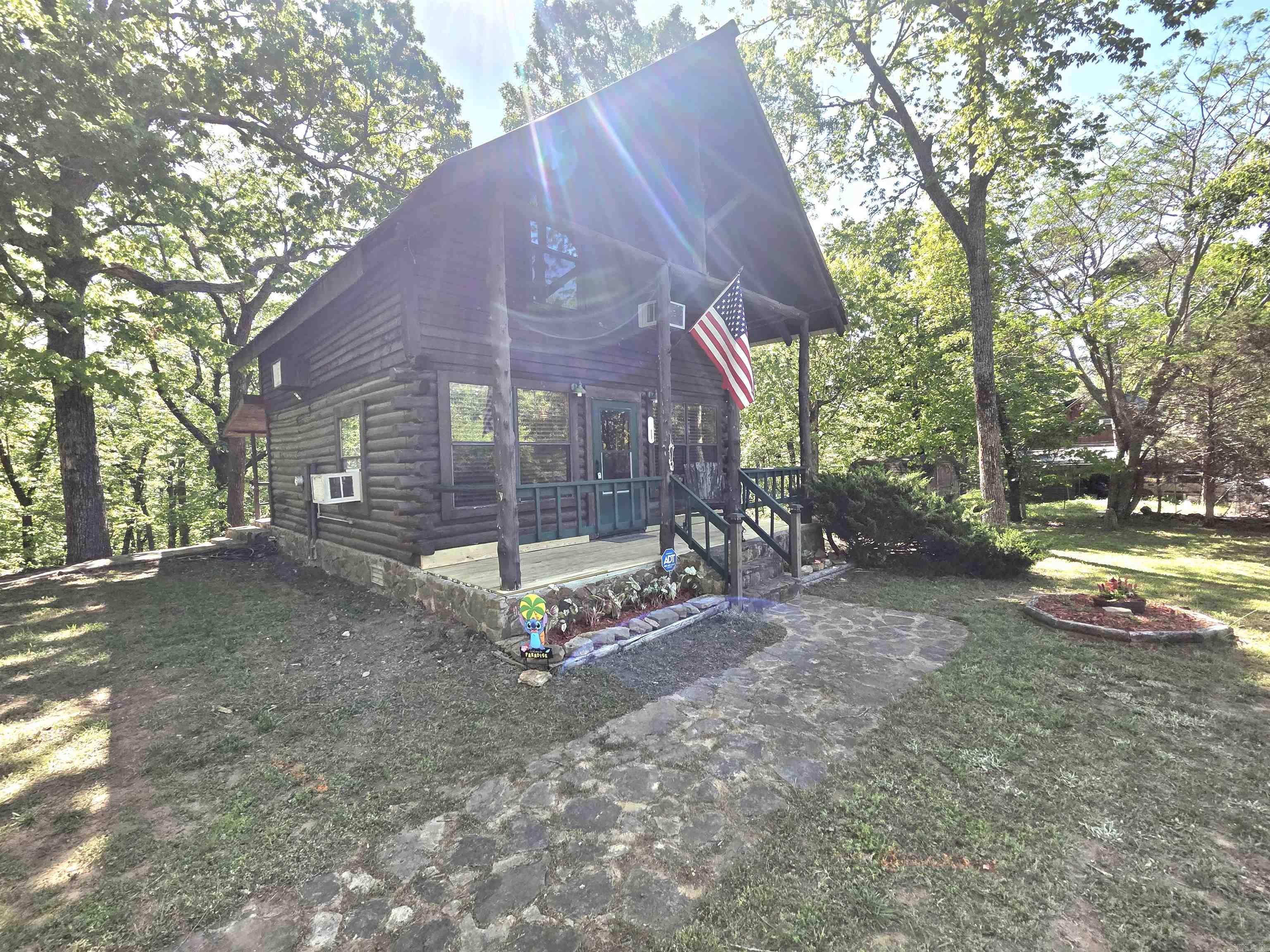 304 Black Bear Bluff  Mountain View, AR