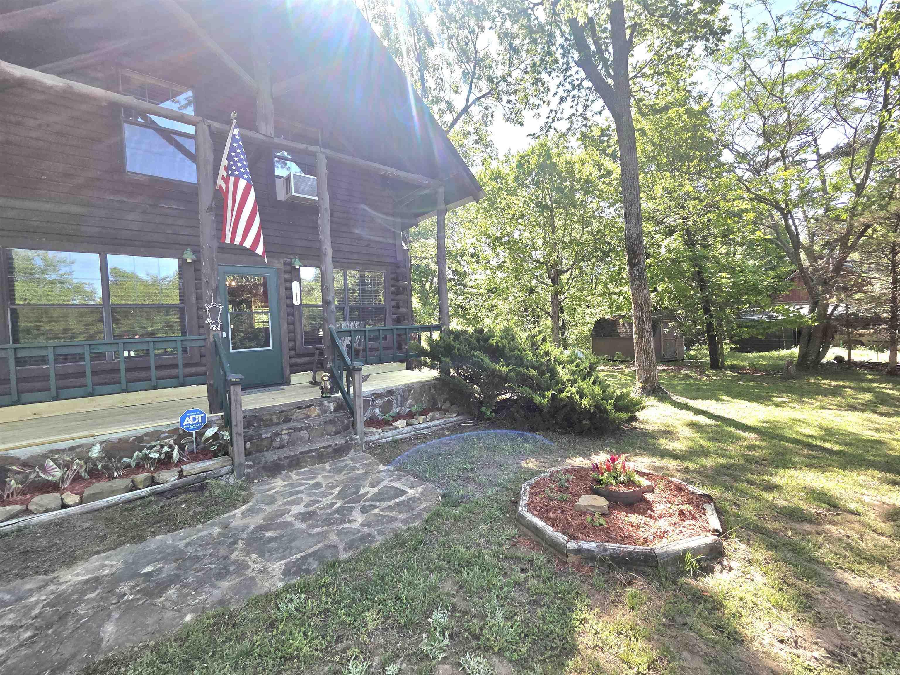 304 Black Bear Bluff  Mountain View, AR