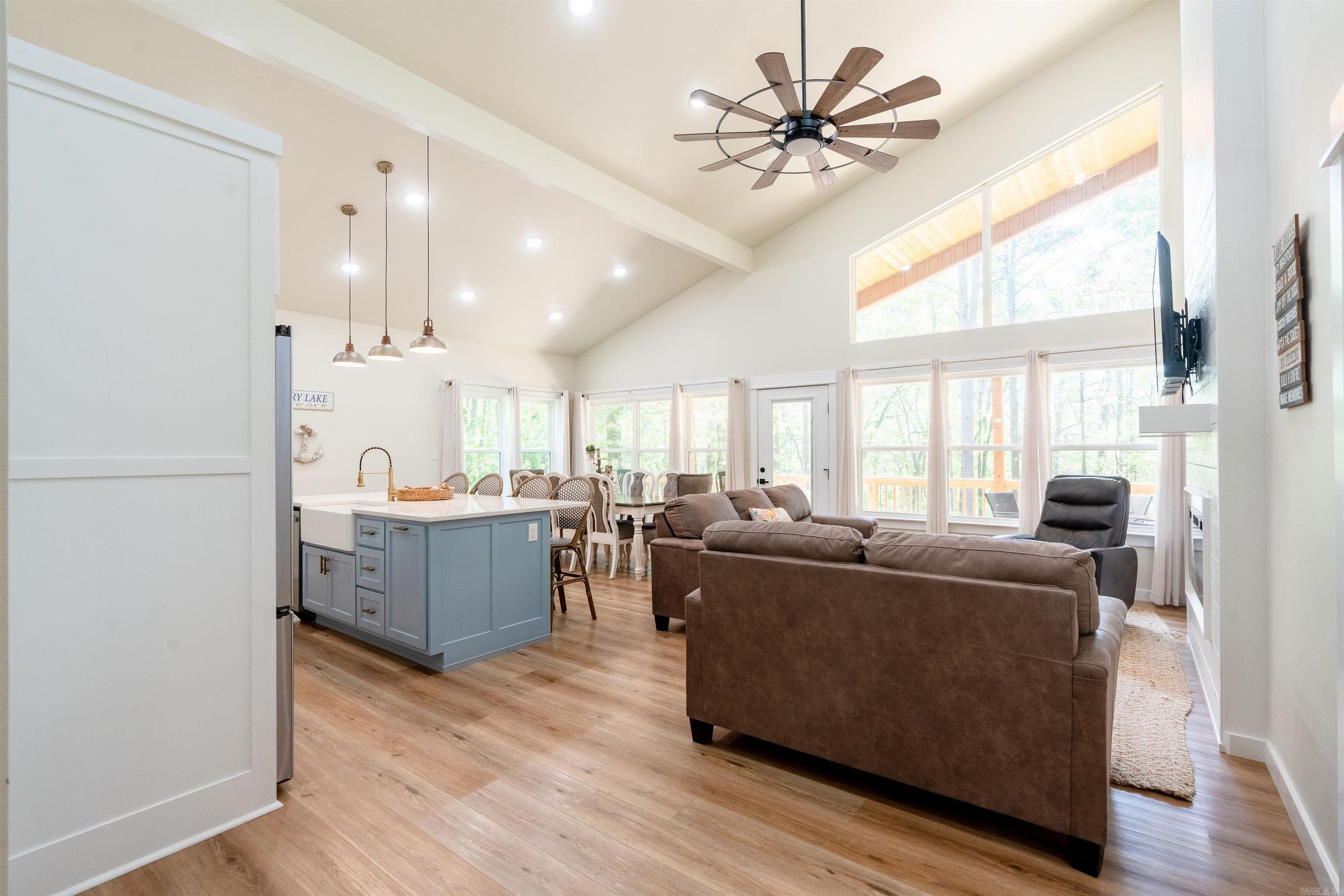 272 Highland  Tumbling Shoals, AR