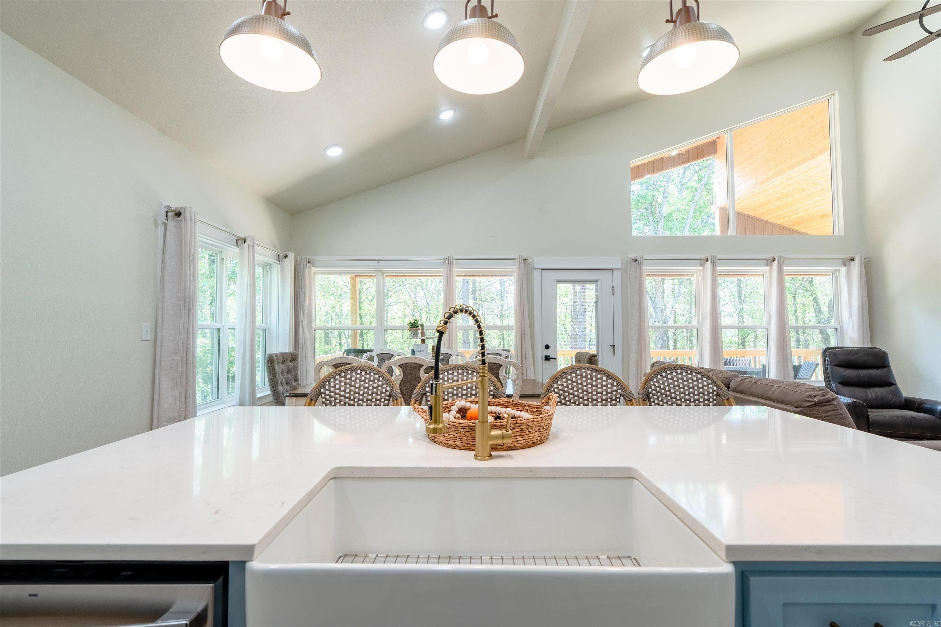 272 Highland  Tumbling Shoals, AR