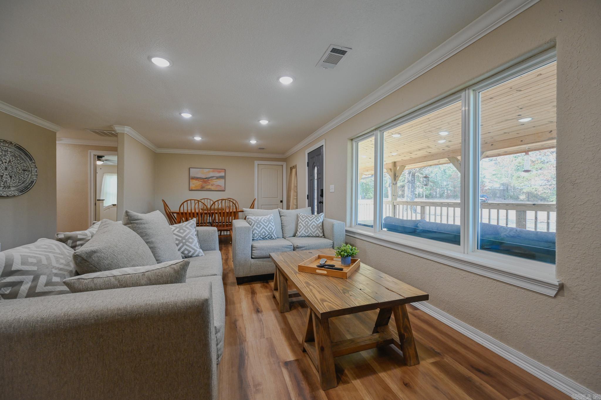 2210 S Reine Street  Mena, AR