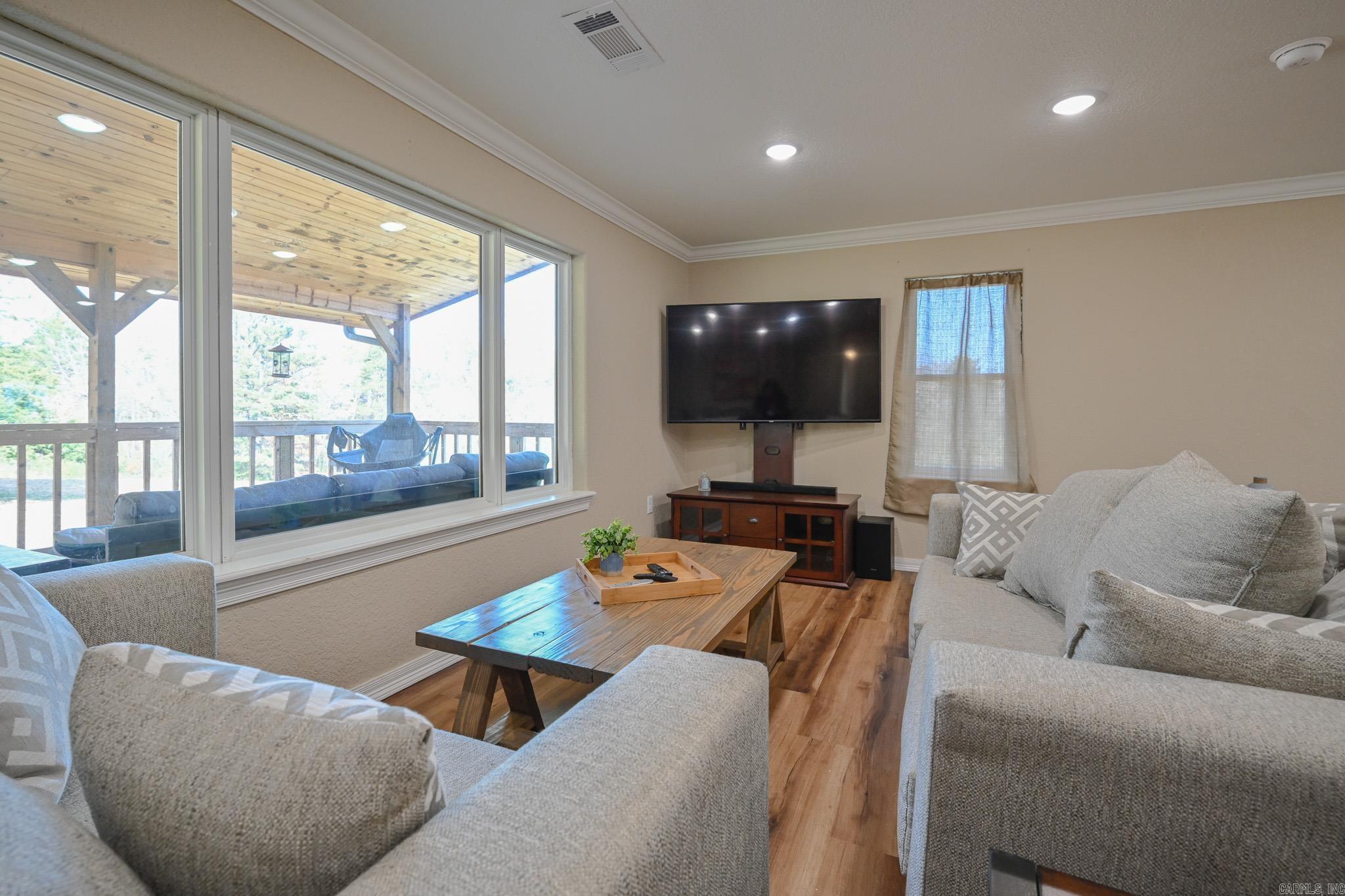 2210 S Reine Street  Mena, AR