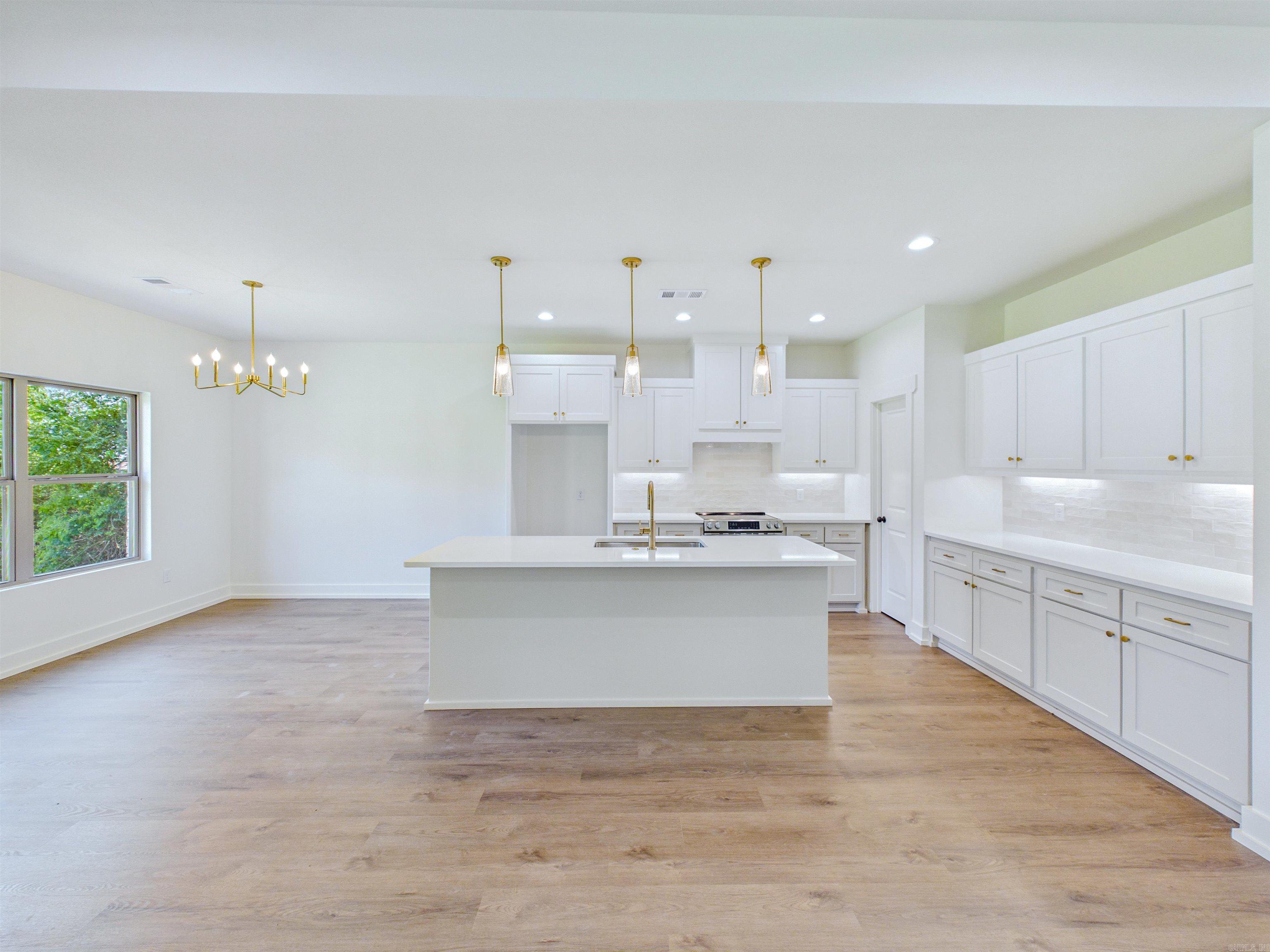 13 Hummingbird  Vilonia, AR