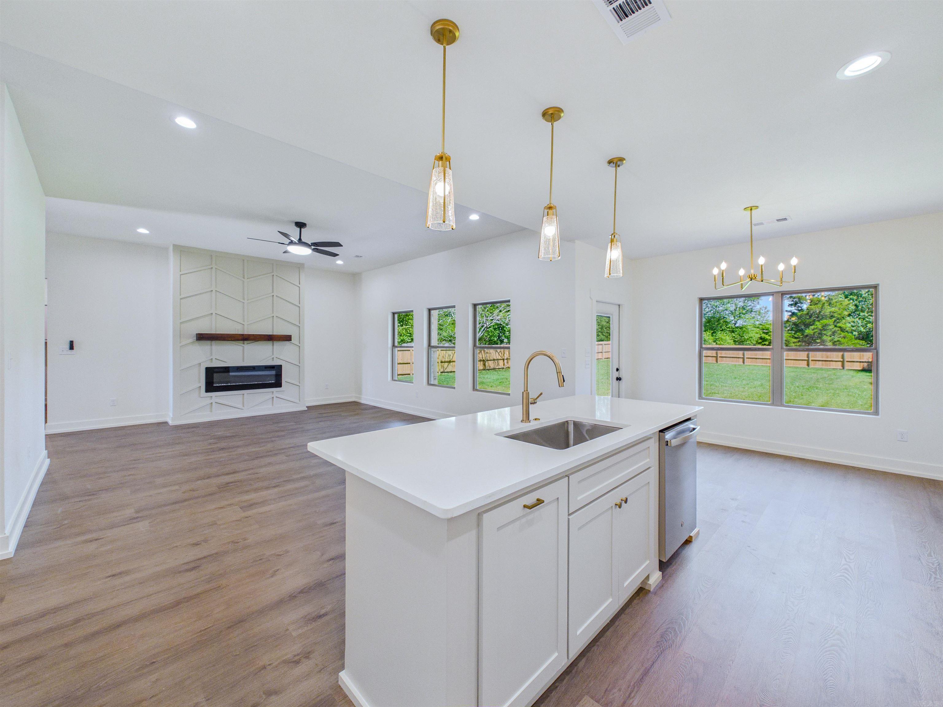 13 Hummingbird  Vilonia, AR