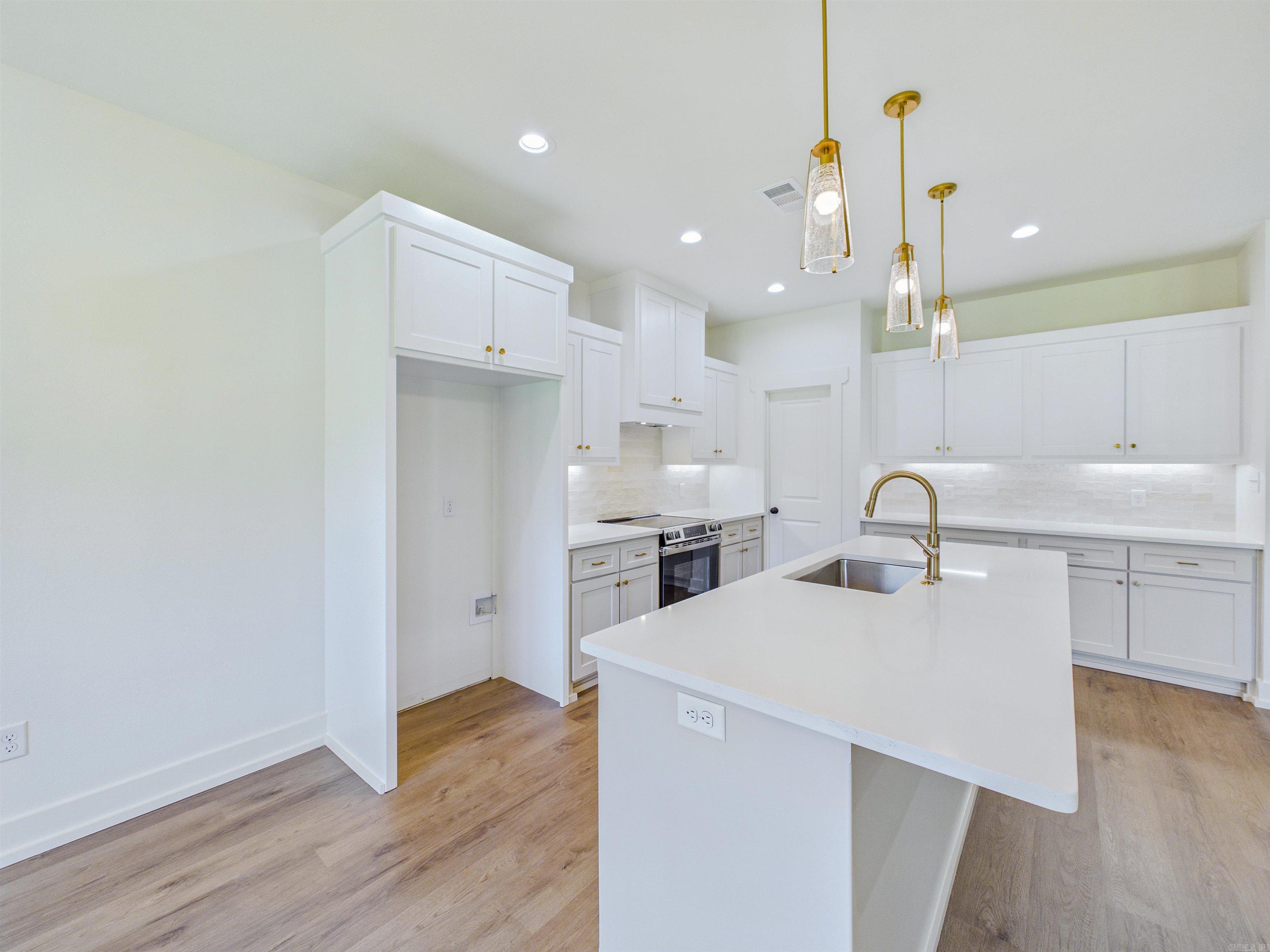 13 Hummingbird  Vilonia, AR