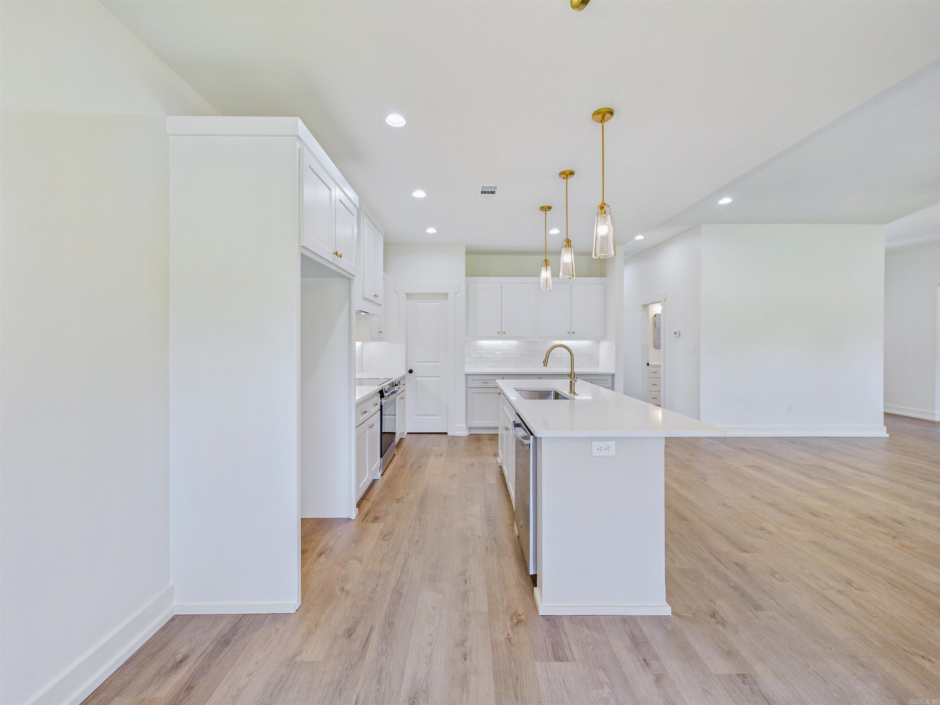 13 Hummingbird  Vilonia, AR