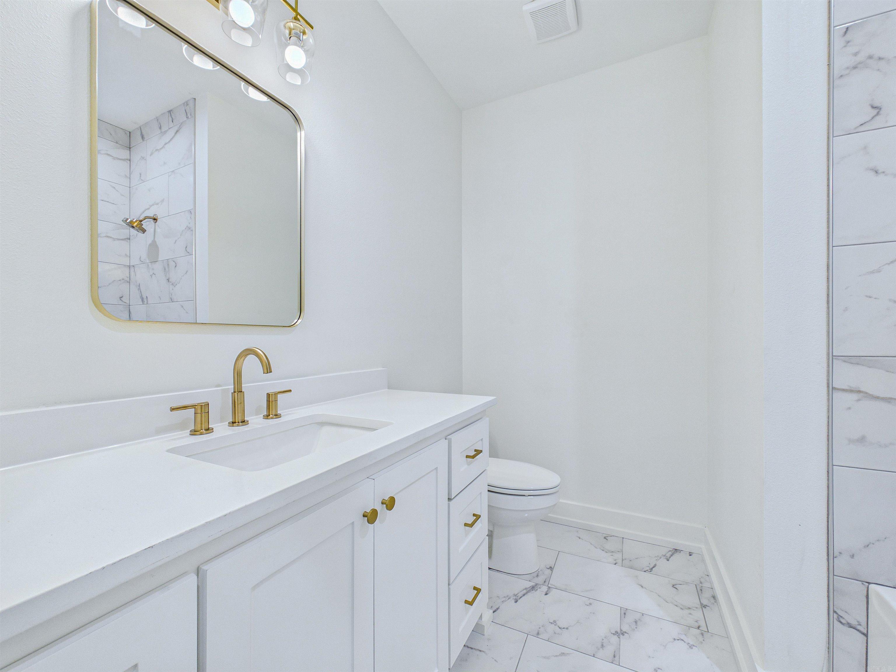 13 Hummingbird  Vilonia, AR