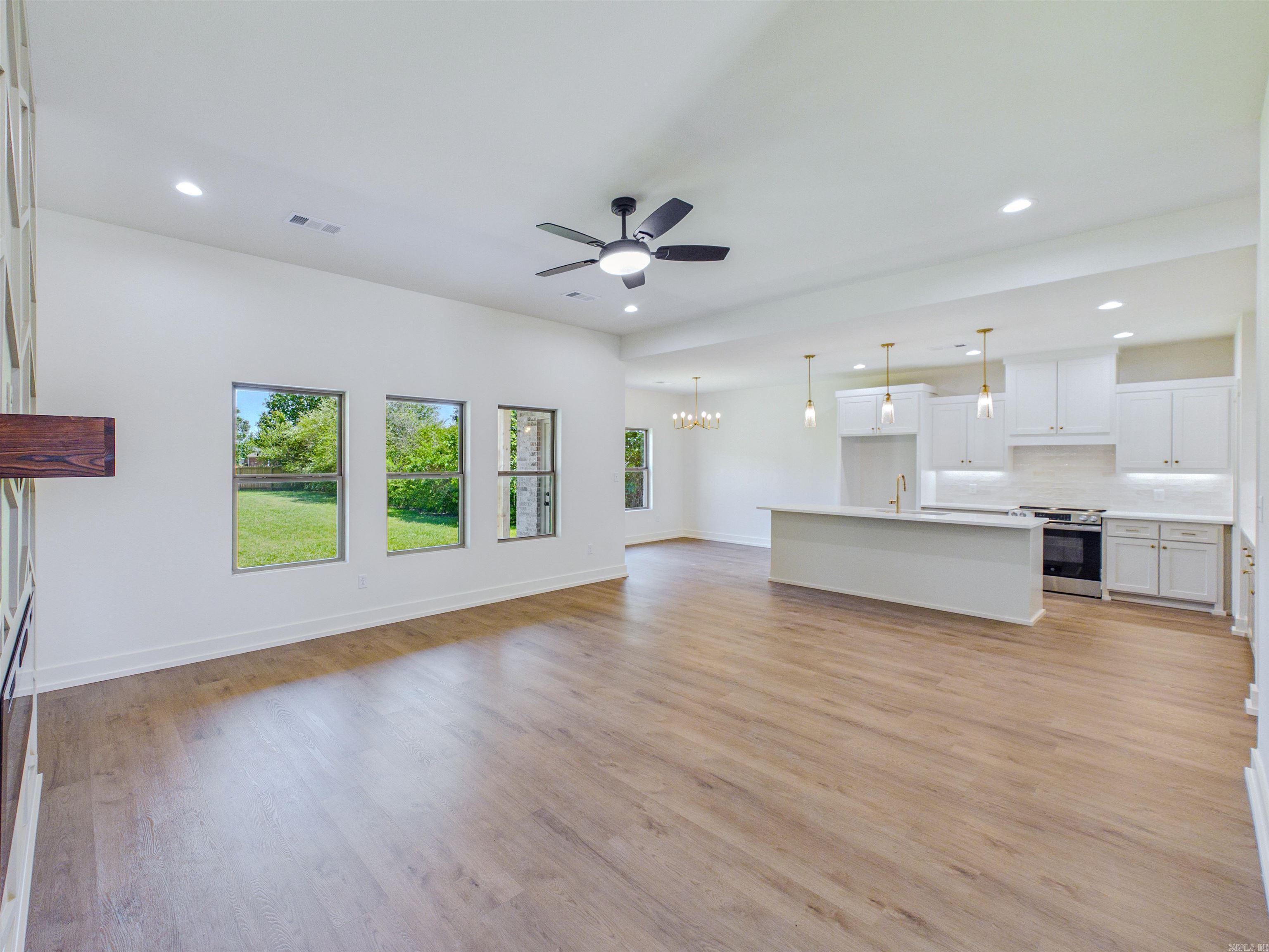 13 Hummingbird  Vilonia, AR