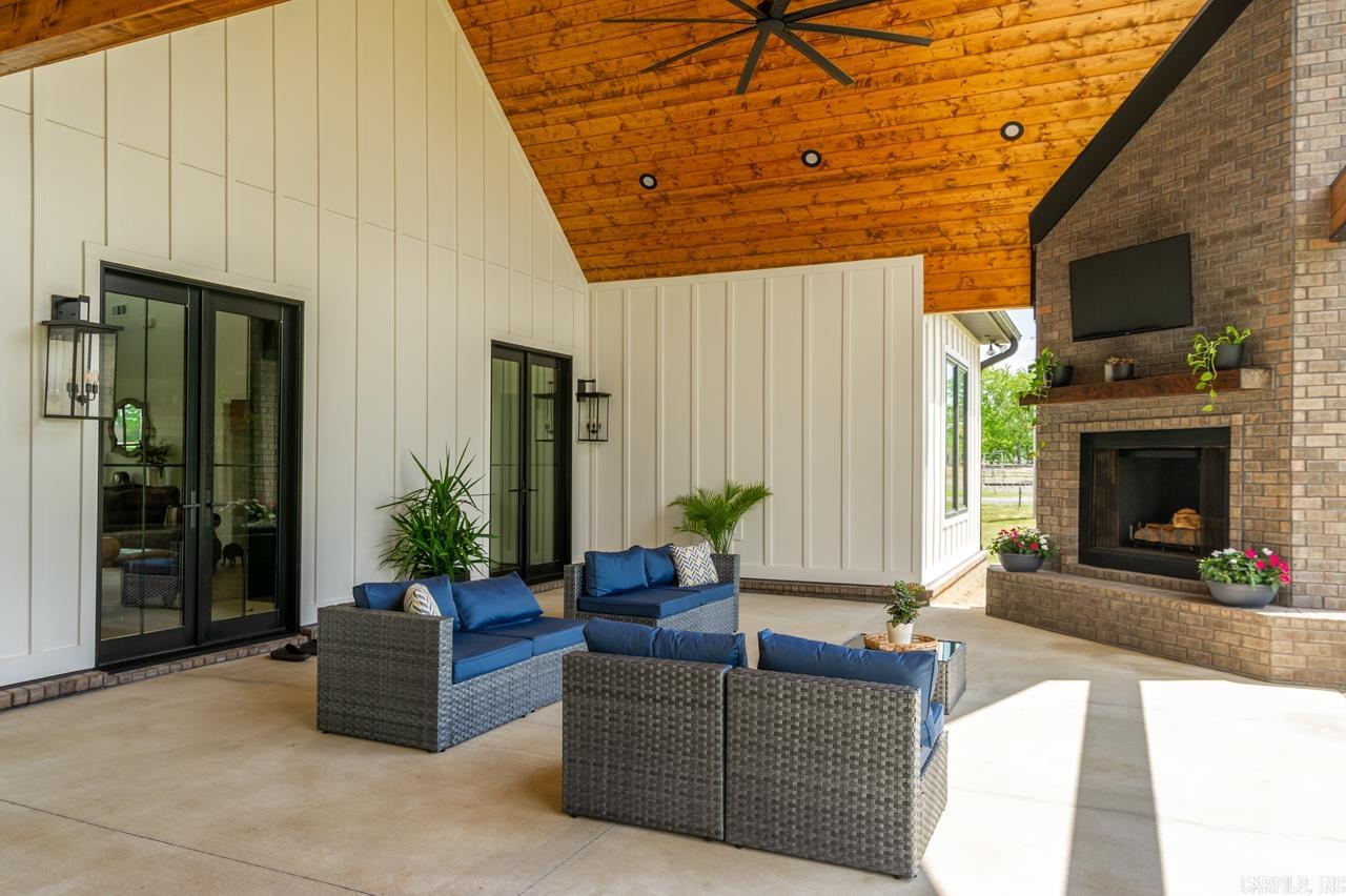 25 Meadows Drive  Vilonia, AR