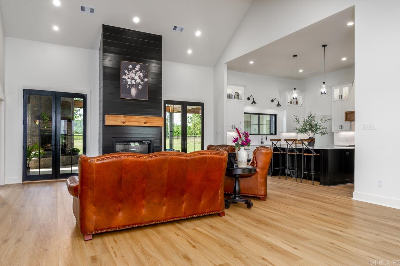 25 Meadows Drive  Vilonia, AR