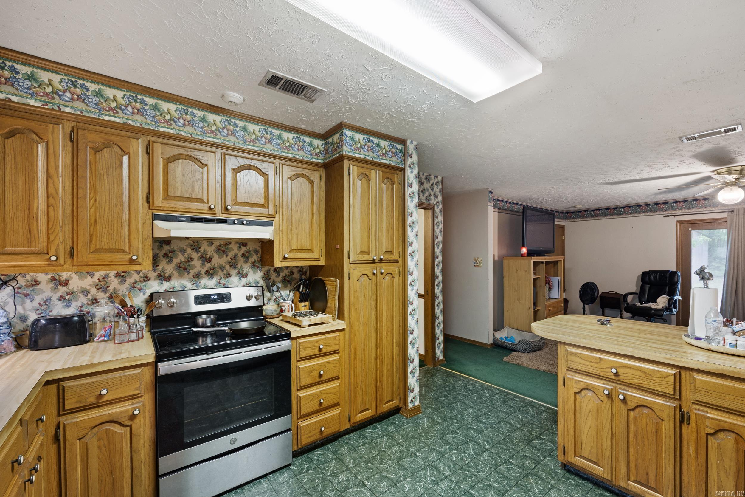 176 High Acres Dr  Russellville, AR