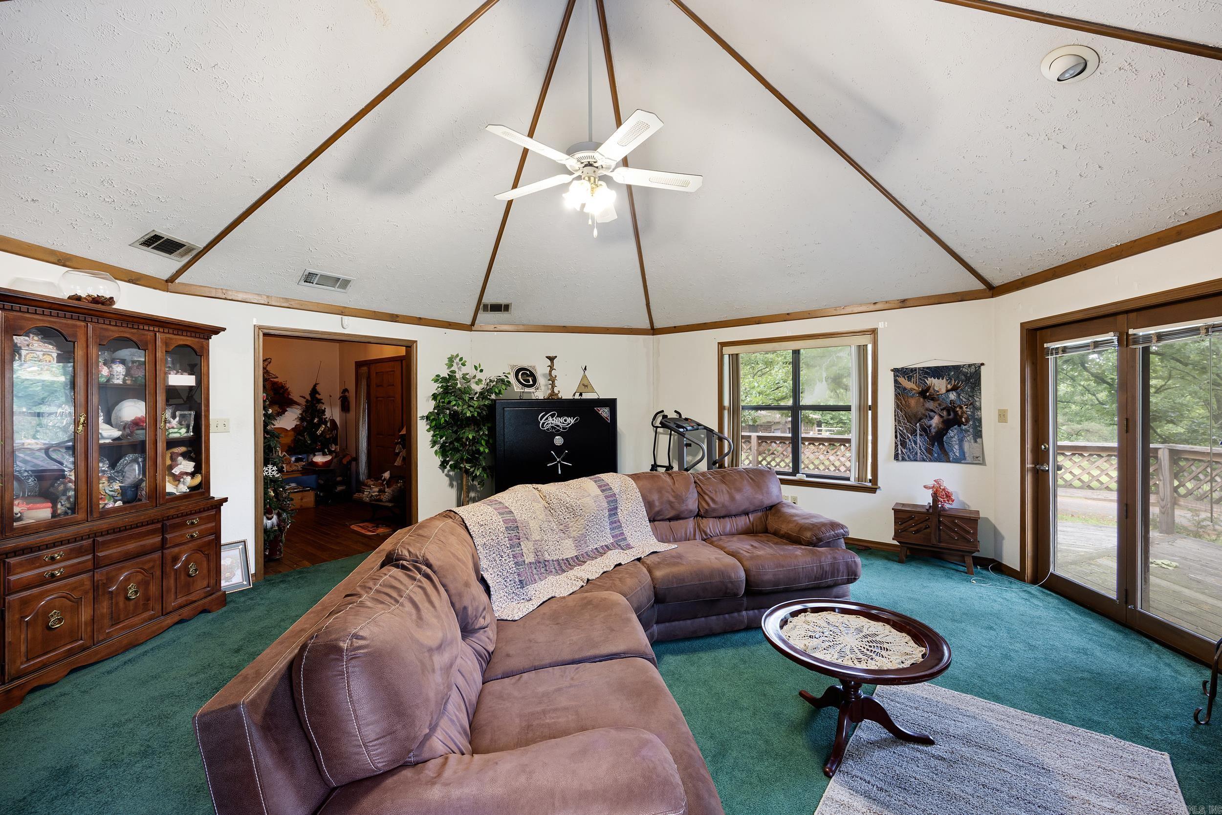 176 High Acres Dr  Russellville, AR