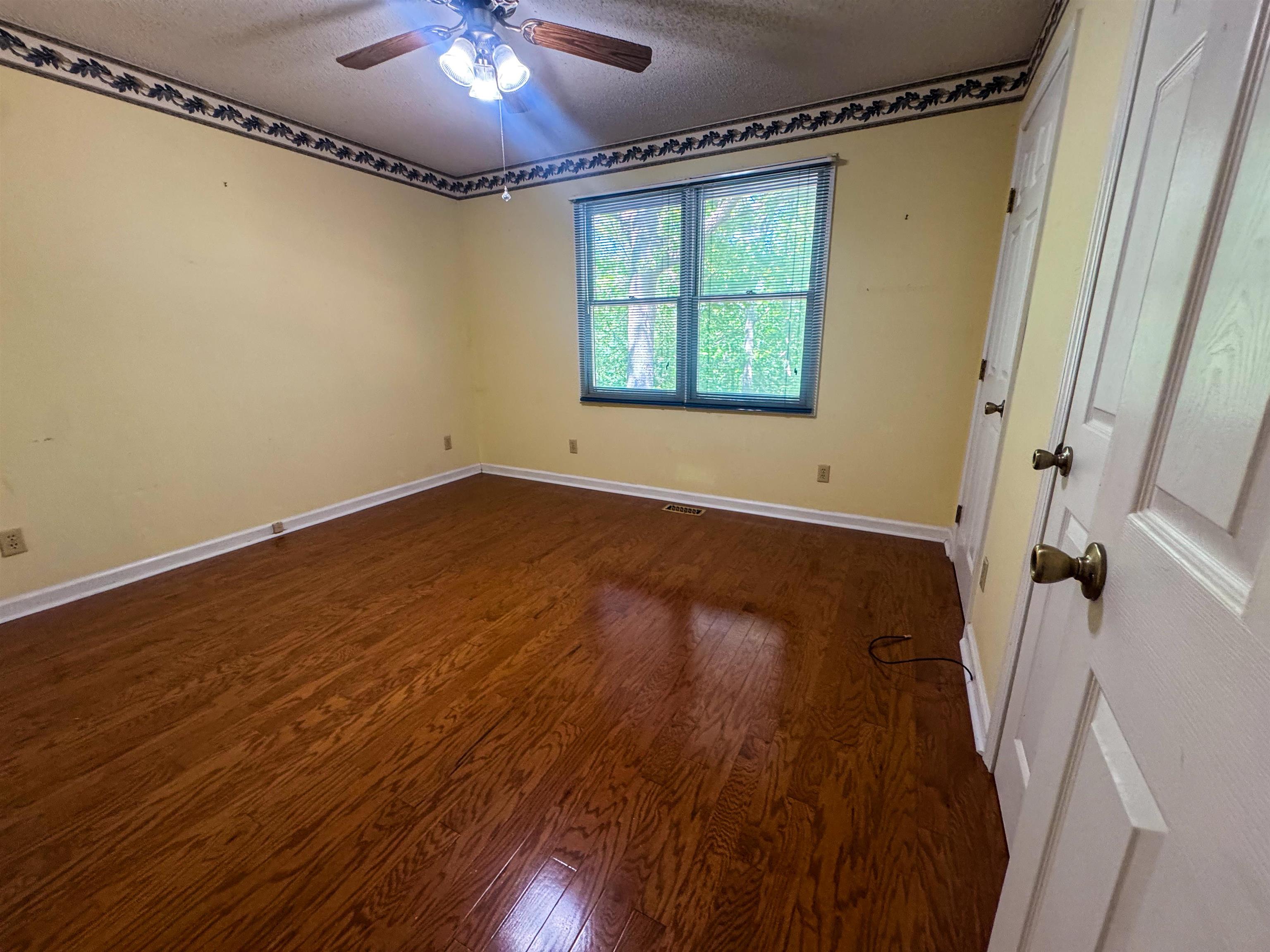 16 Iroquois  Cherokee Village, AR