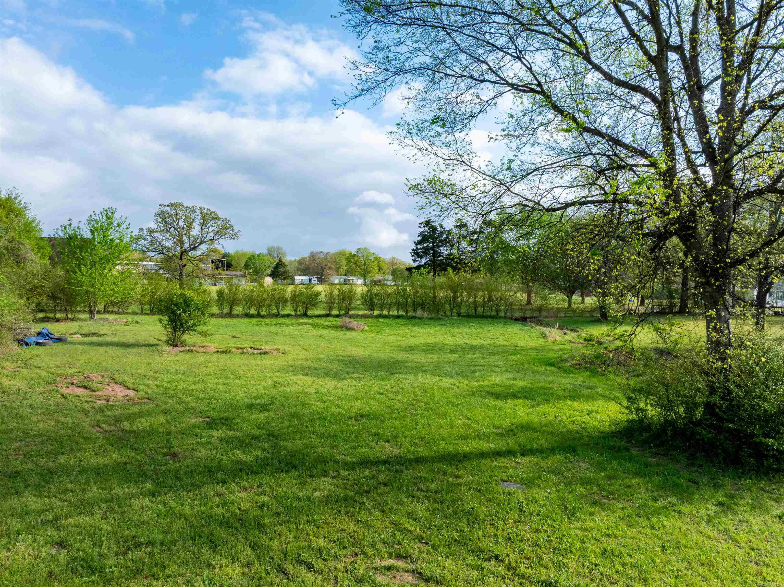 901A W. Main St  Mountain View, AR