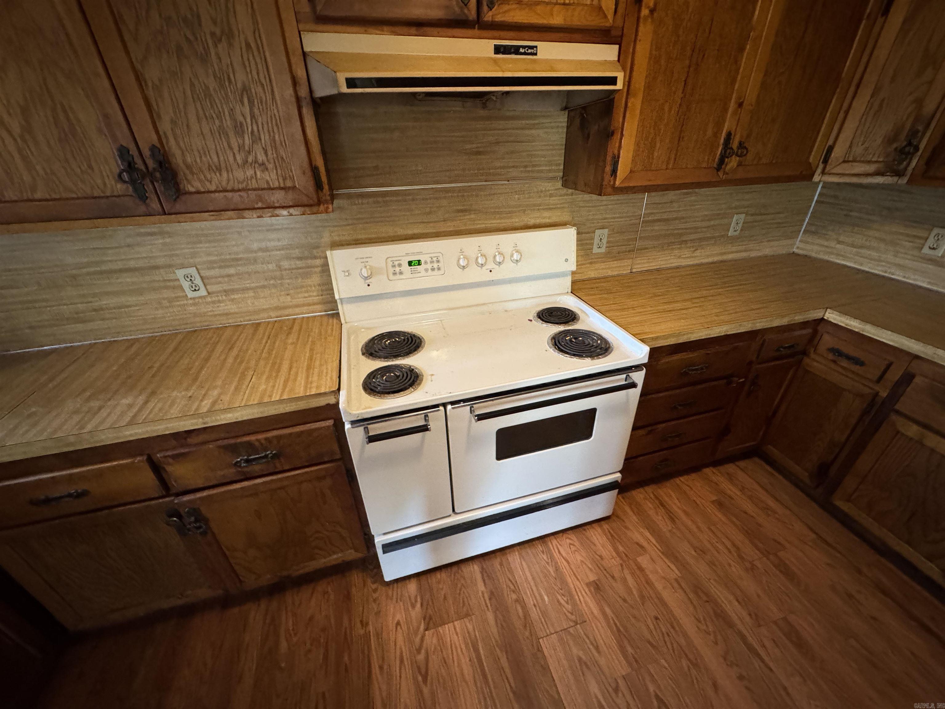 14 S. Bolden Hill Rd.  Greenbrier, AR