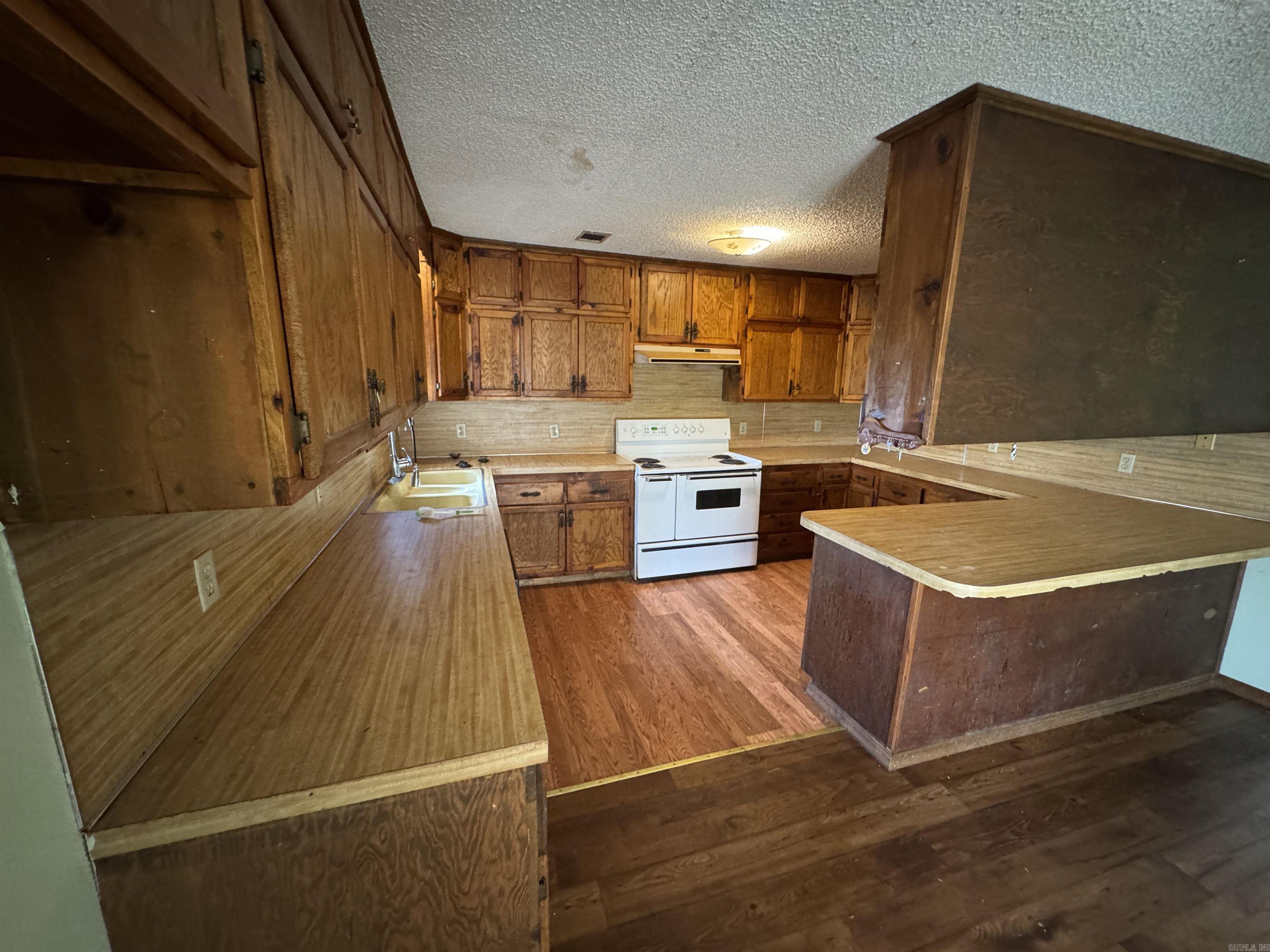 14 S. Bolden Hill Rd.  Greenbrier, AR