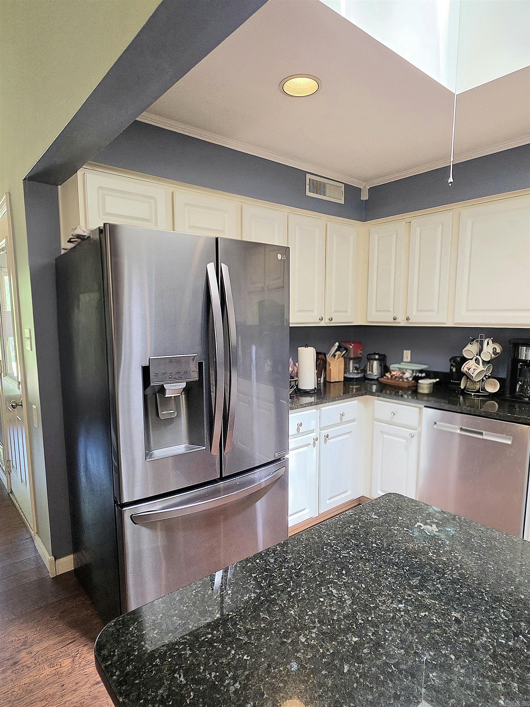 214 Greenwood  Fairfield Bay, AR