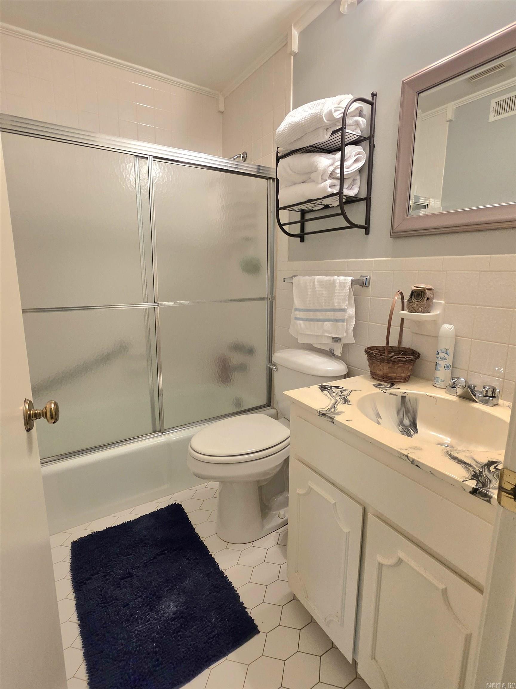 214 Greenwood  Fairfield Bay, AR