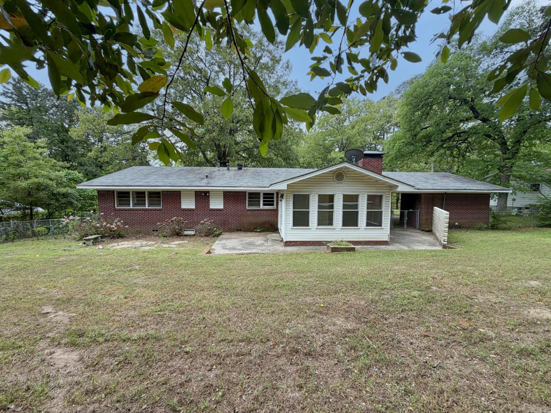 1220 Sunset  Benton, AR