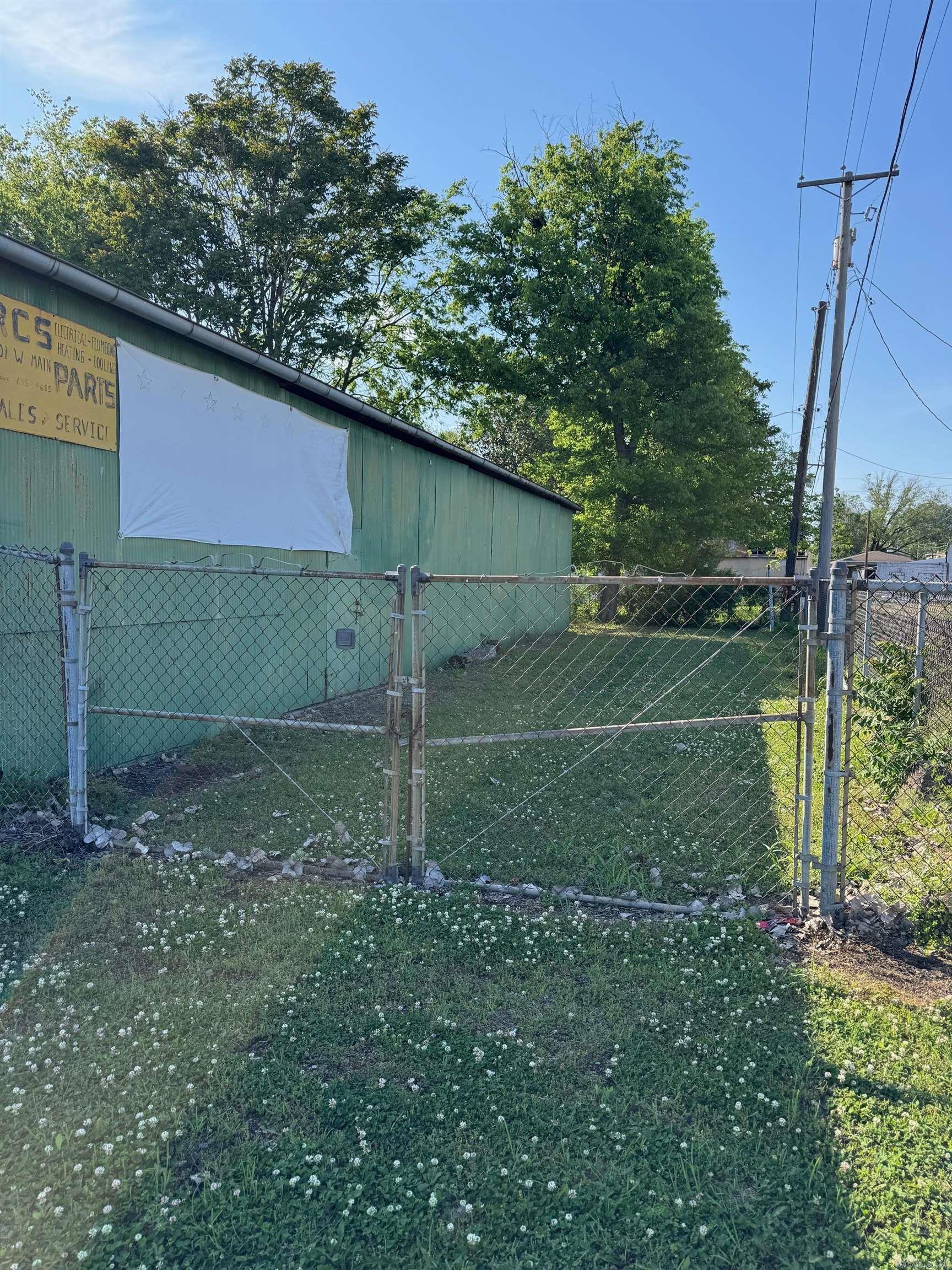 201 W Main (Rear)  Steele, MO