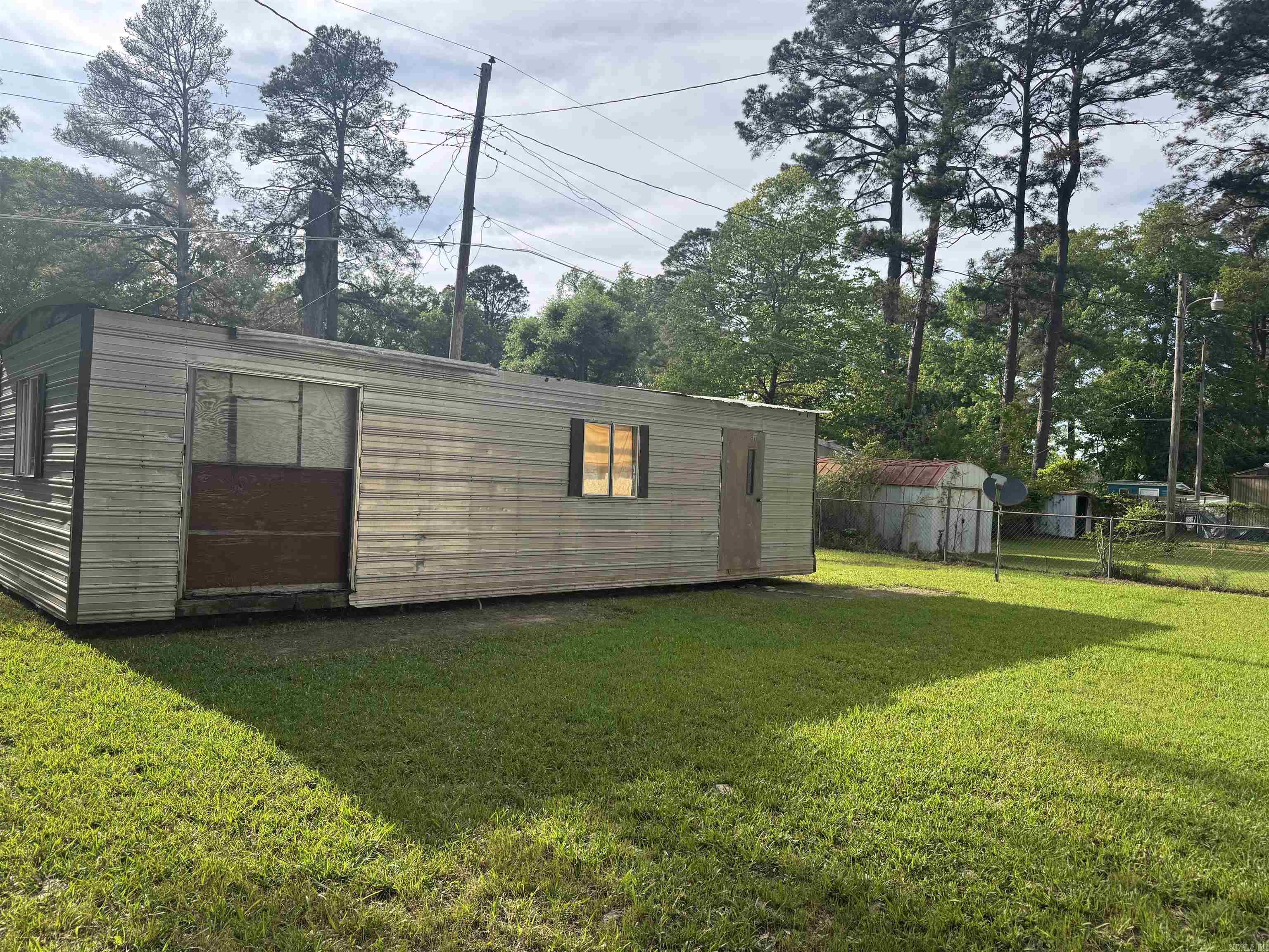 2818 Edgewood  Pine Bluff, AR