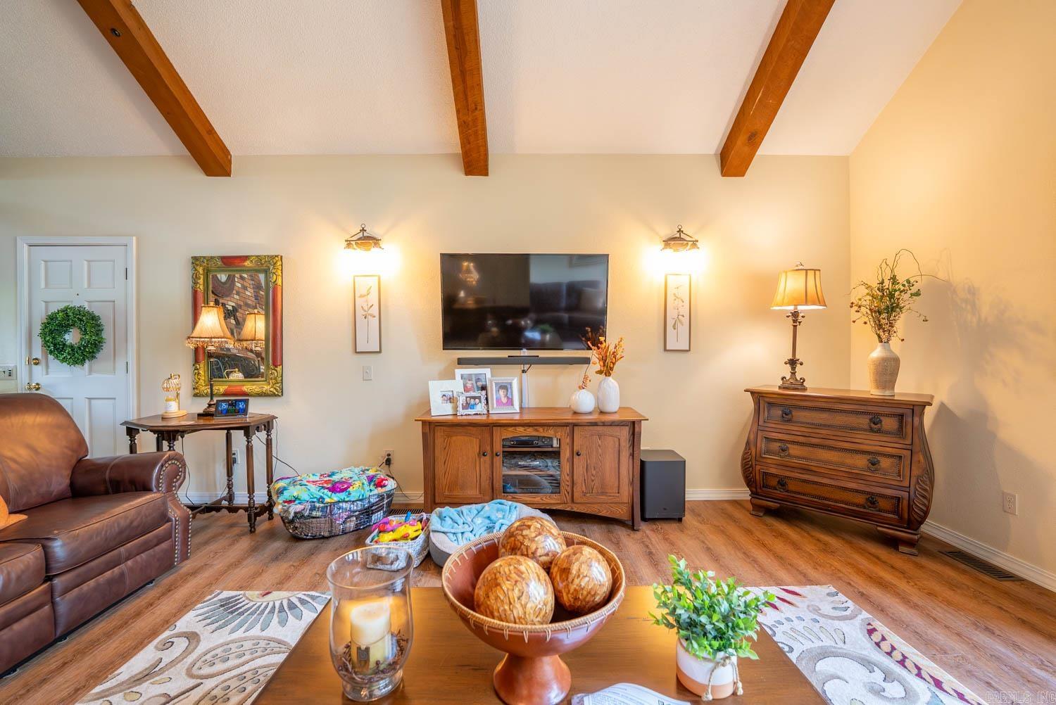 17263 N Highway 9  Mammoth Spring, AR