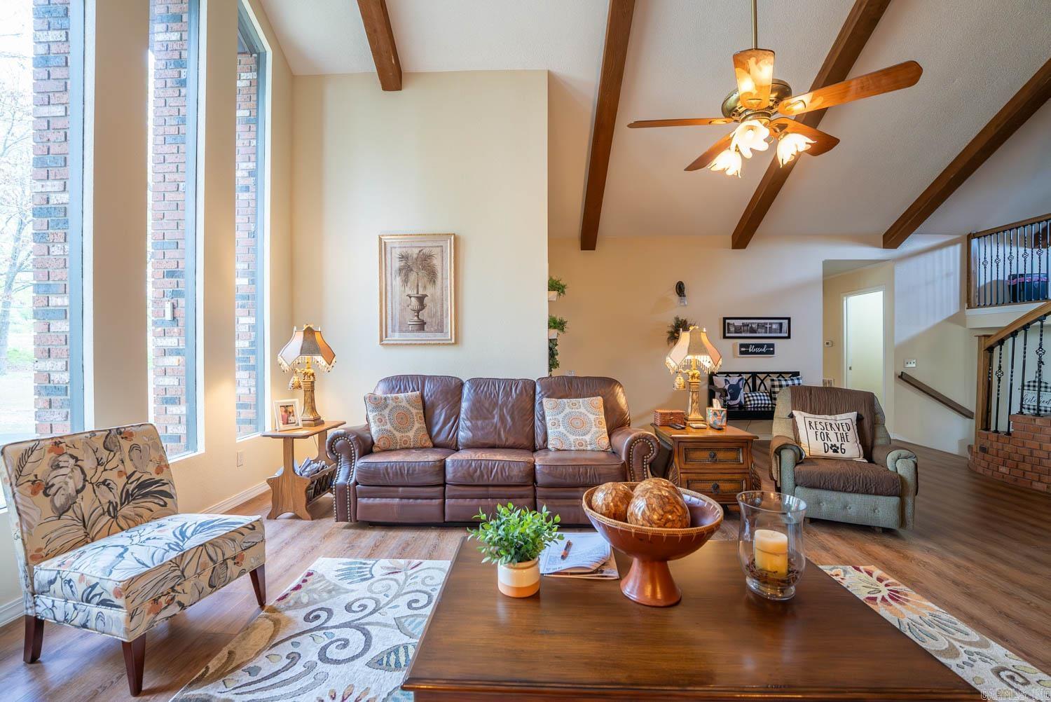 17263 N Highway 9  Mammoth Spring, AR