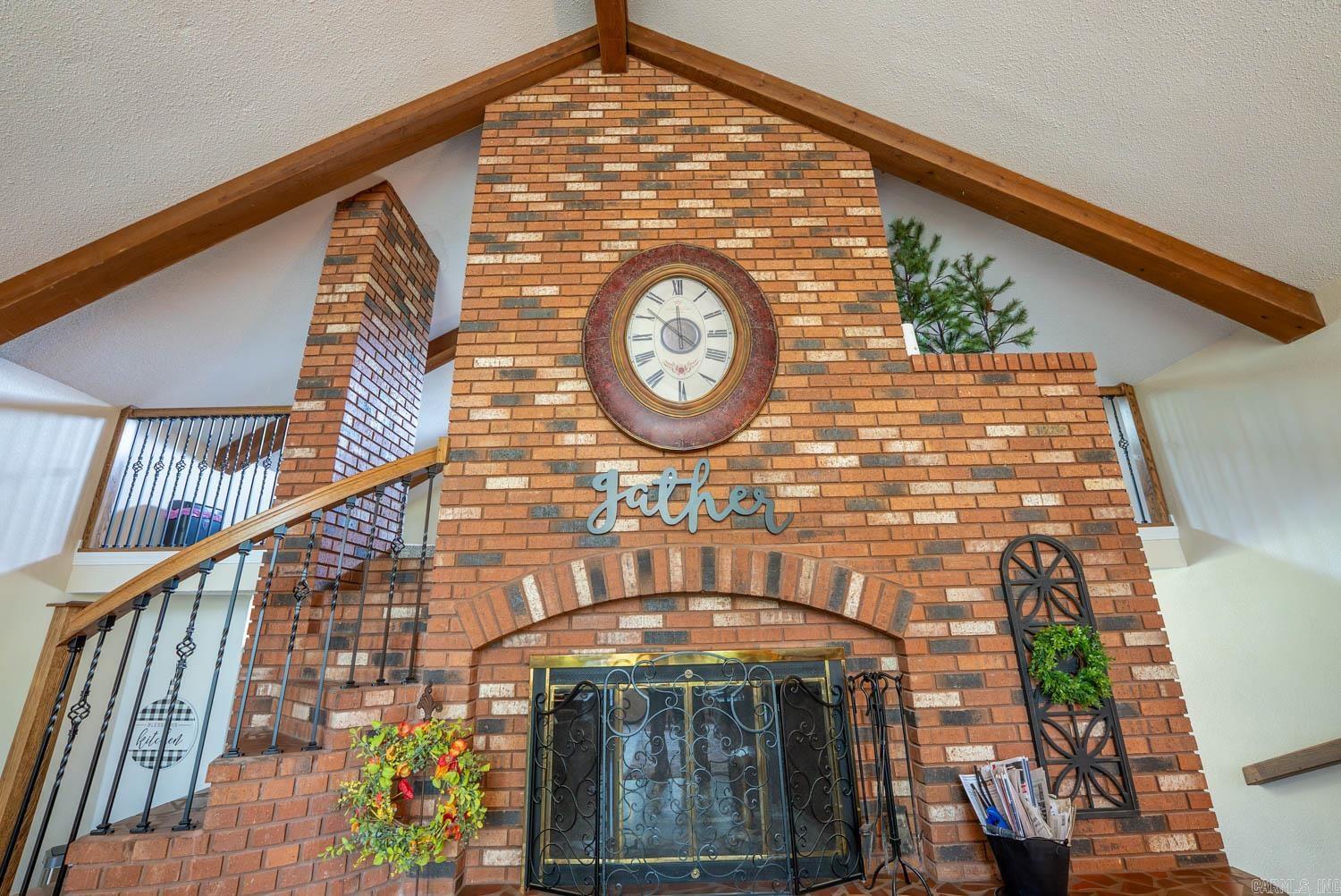 17263 N Highway 9  Mammoth Spring, AR