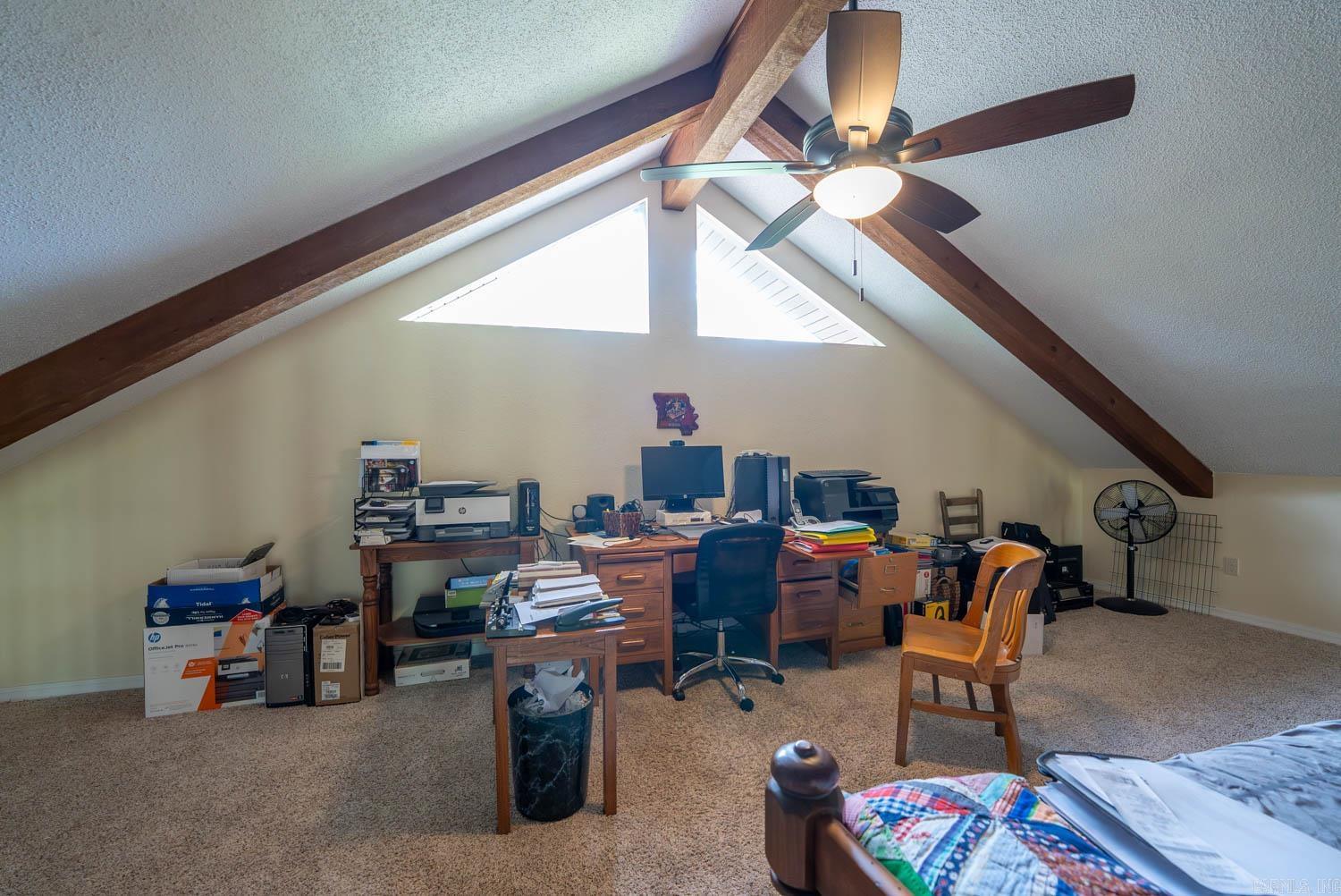 17263 N Highway 9  Mammoth Spring, AR