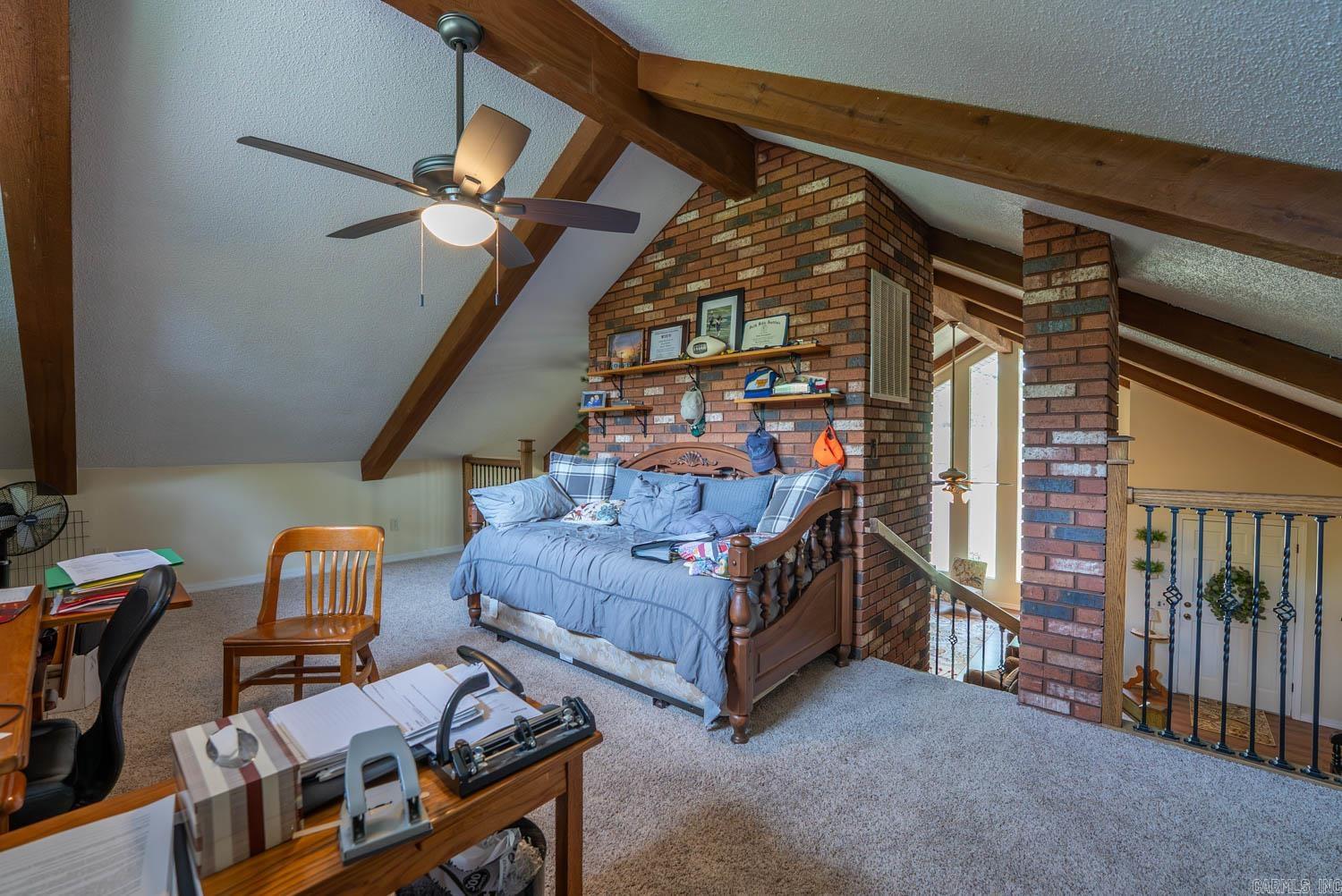 17263 N Highway 9  Mammoth Spring, AR