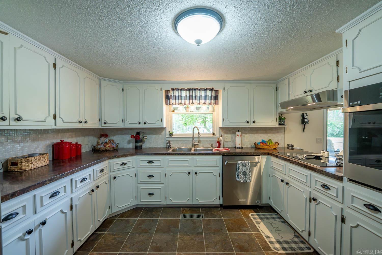 17263 N Highway 9  Mammoth Spring, AR