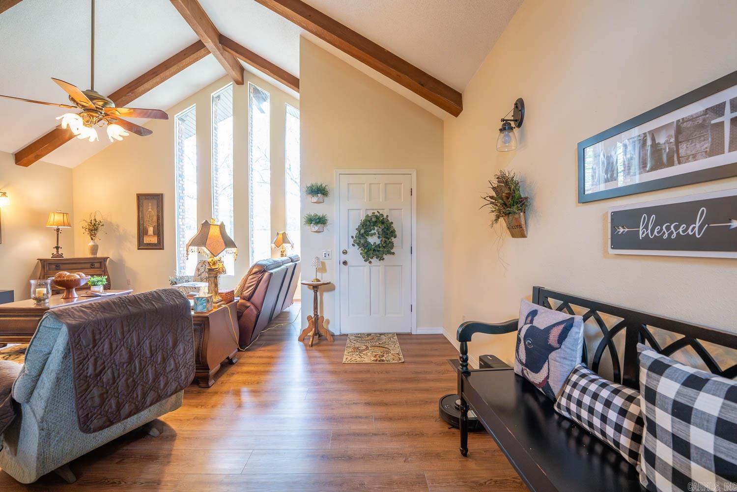 17263 N Highway 9  Mammoth Spring, AR