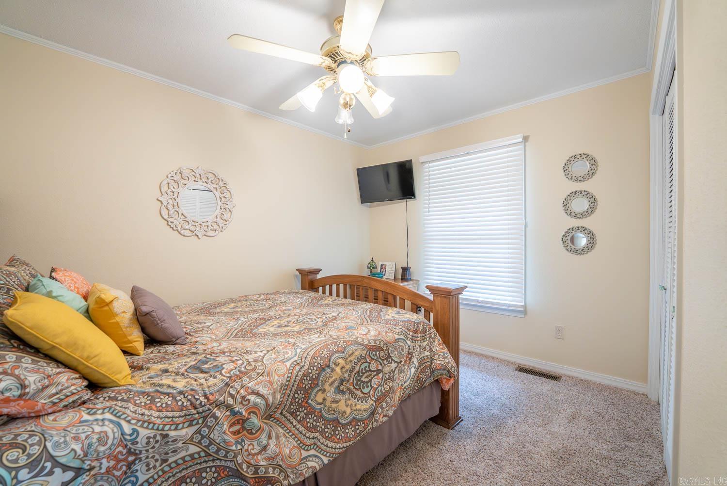 17263 N Highway 9  Mammoth Spring, AR