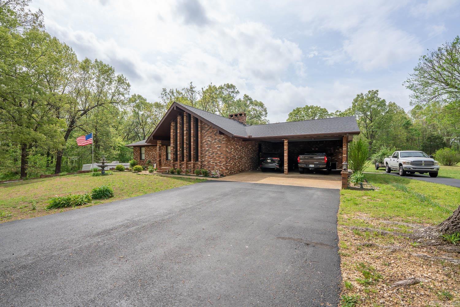 17263 N Highway 9  Mammoth Spring, AR
