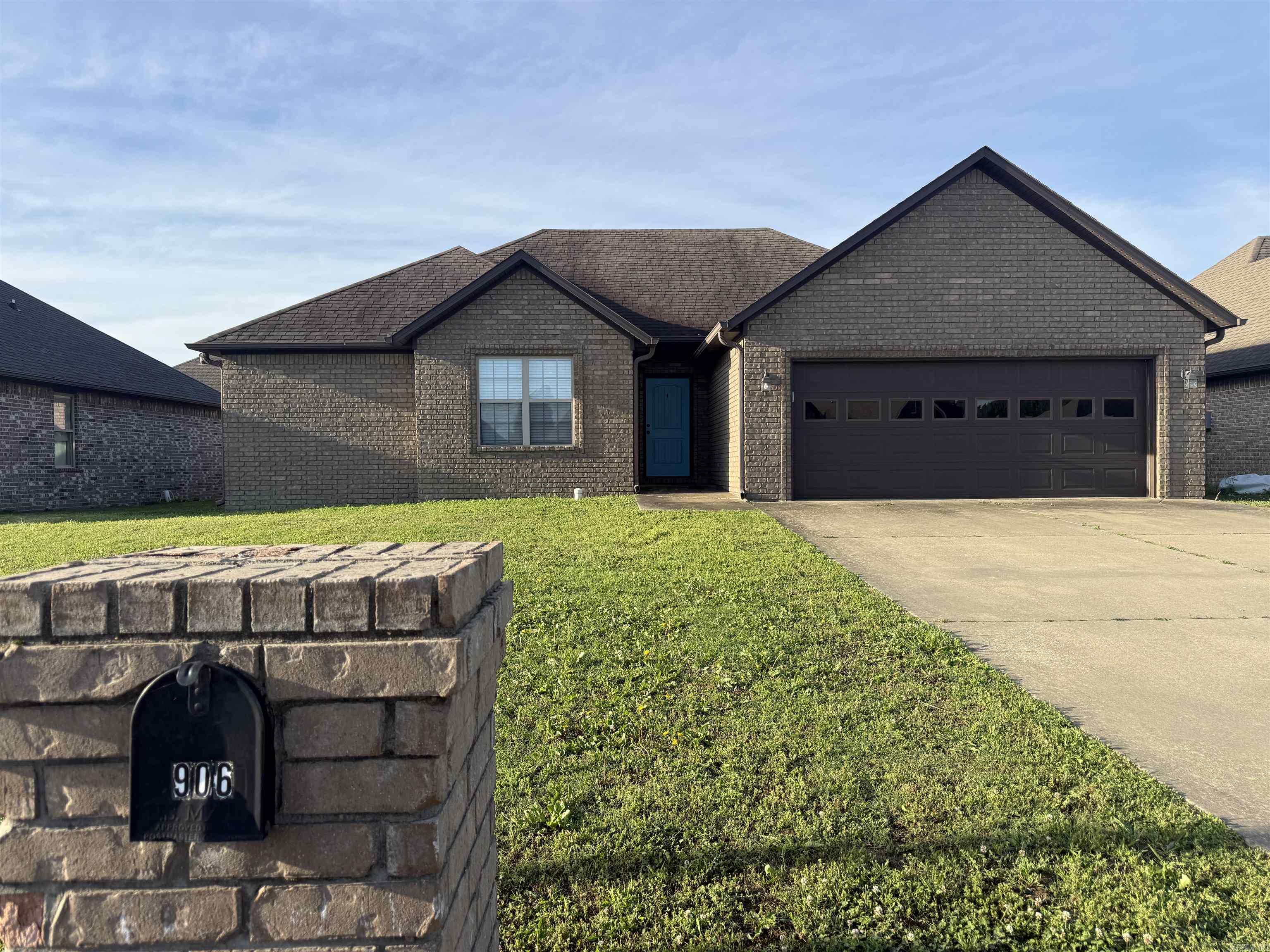906 Garrison  Paragould, AR