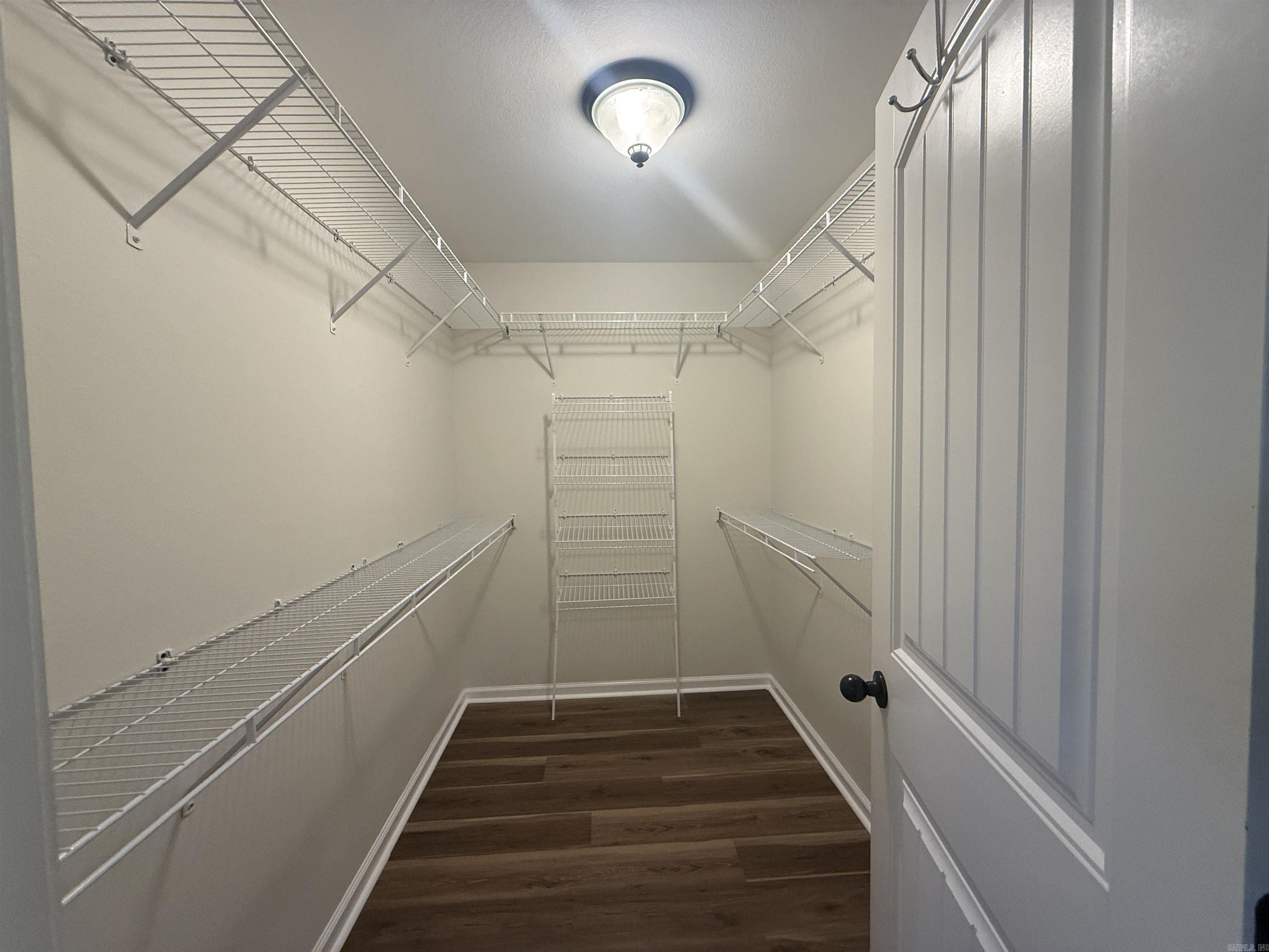 906 Garrison  Paragould, AR