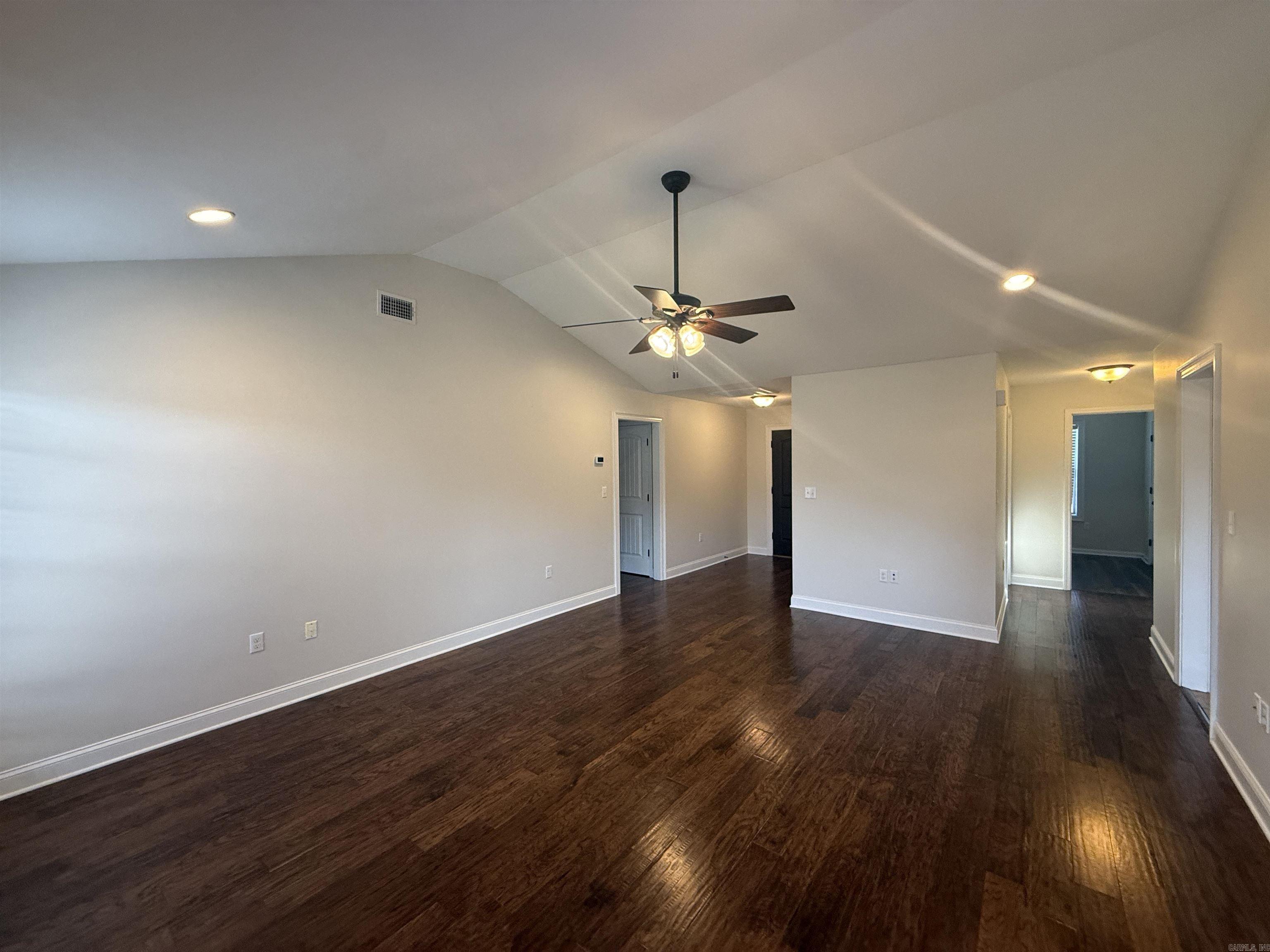 906 Garrison  Paragould, AR