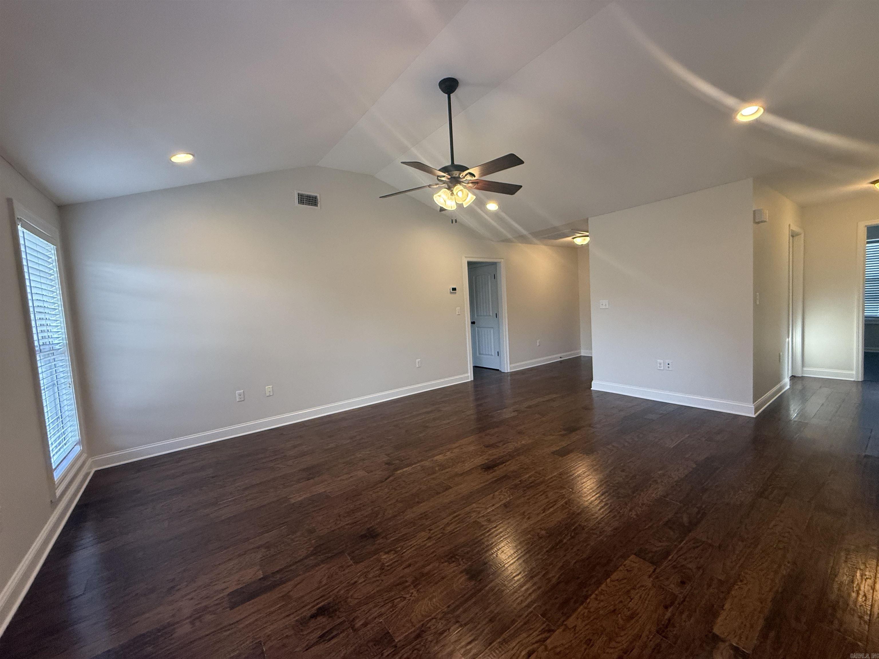 906 Garrison  Paragould, AR