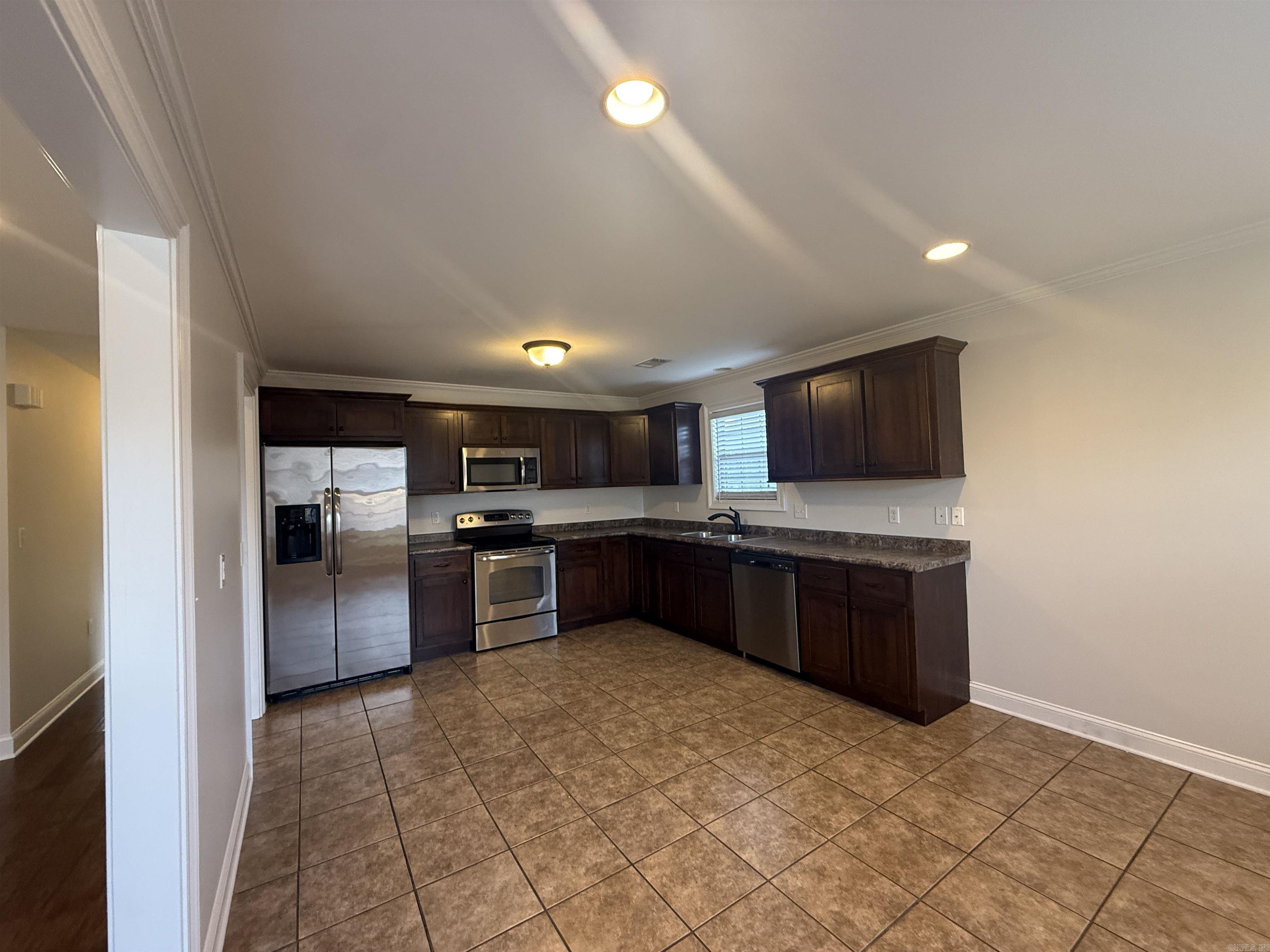 906 Garrison  Paragould, AR