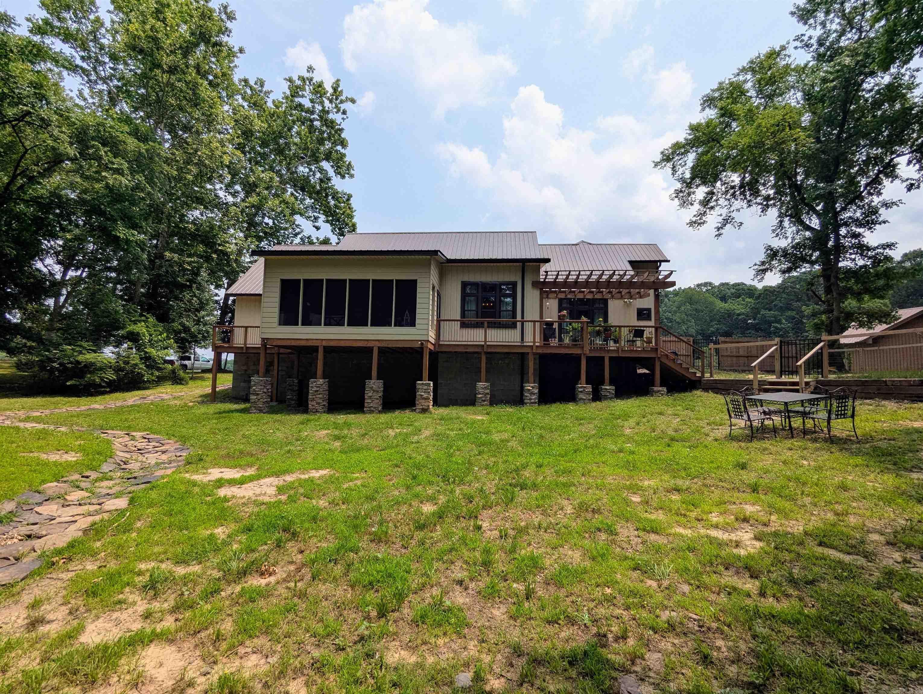 13 River Drive Estates South  Pangburn, AR