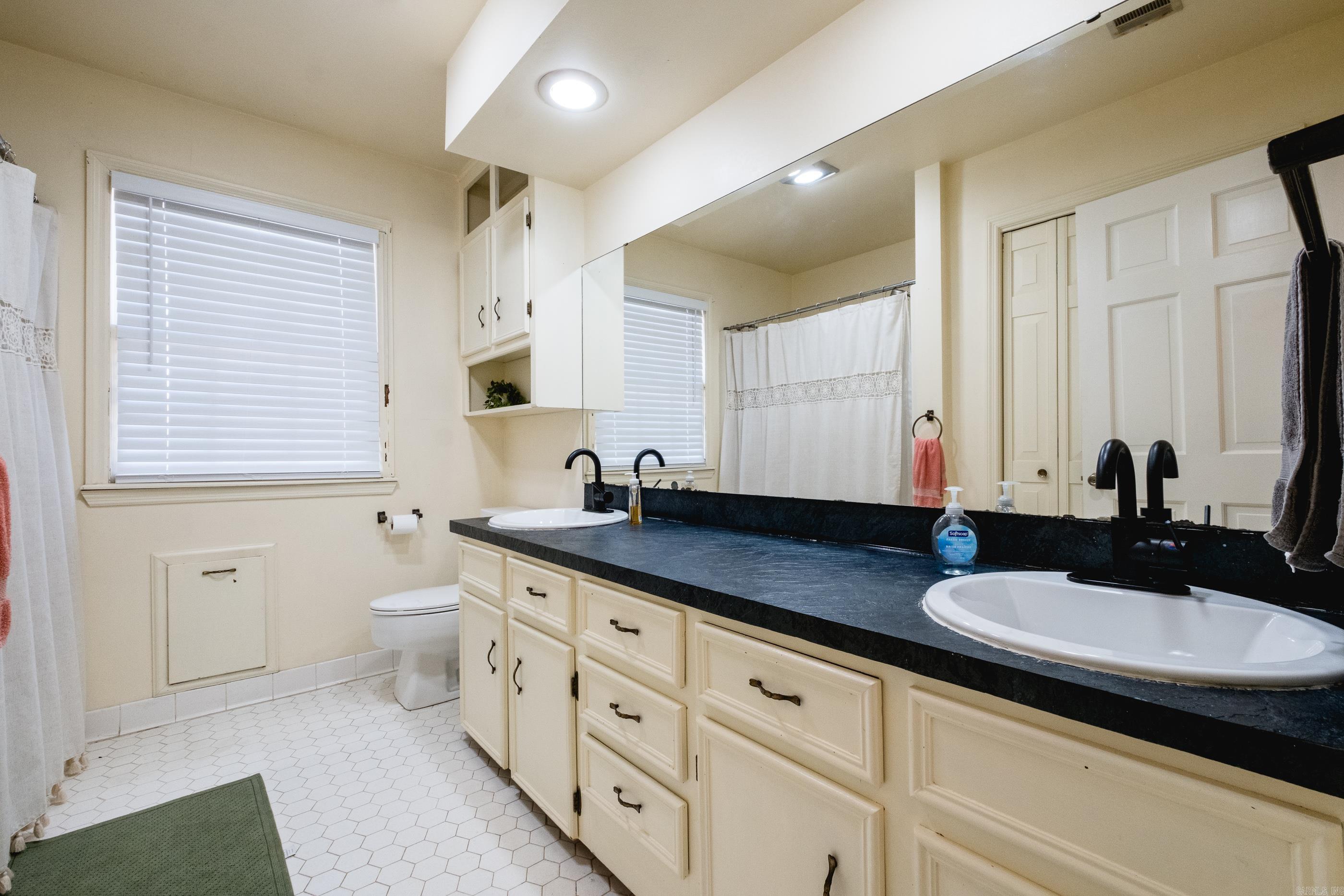 1412 N Hughes  Little Rock, AR