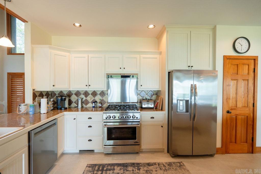 180 Silver Shores Ln.  Drasco, AR