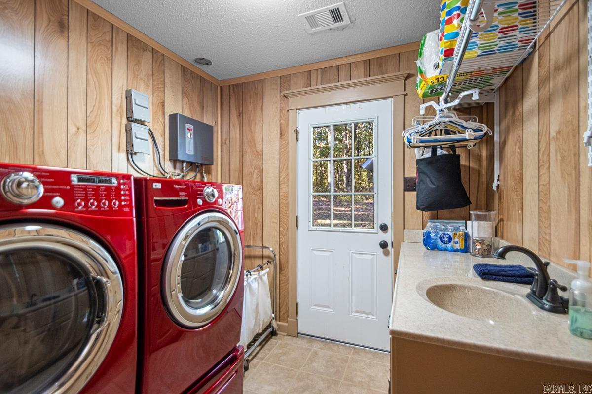 6715 ROBERTS  Alexander, AR