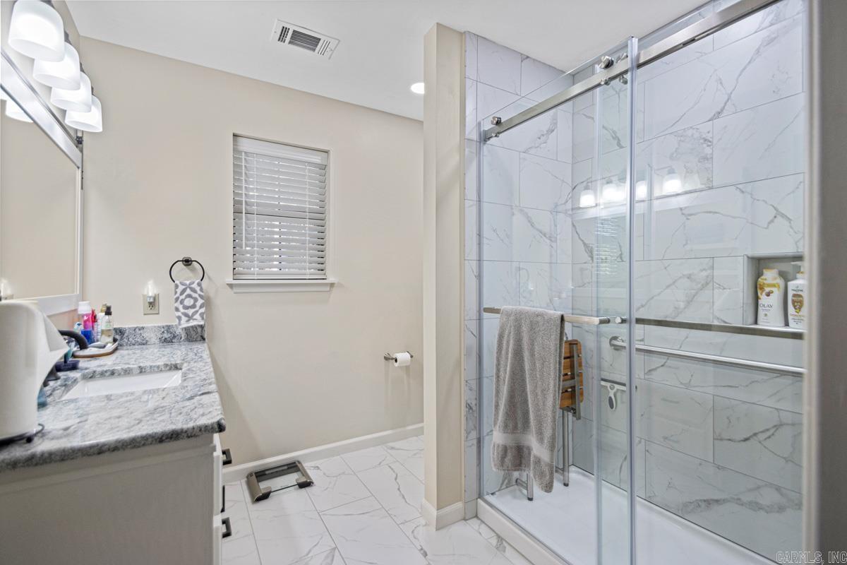 6715 ROBERTS  Alexander, AR