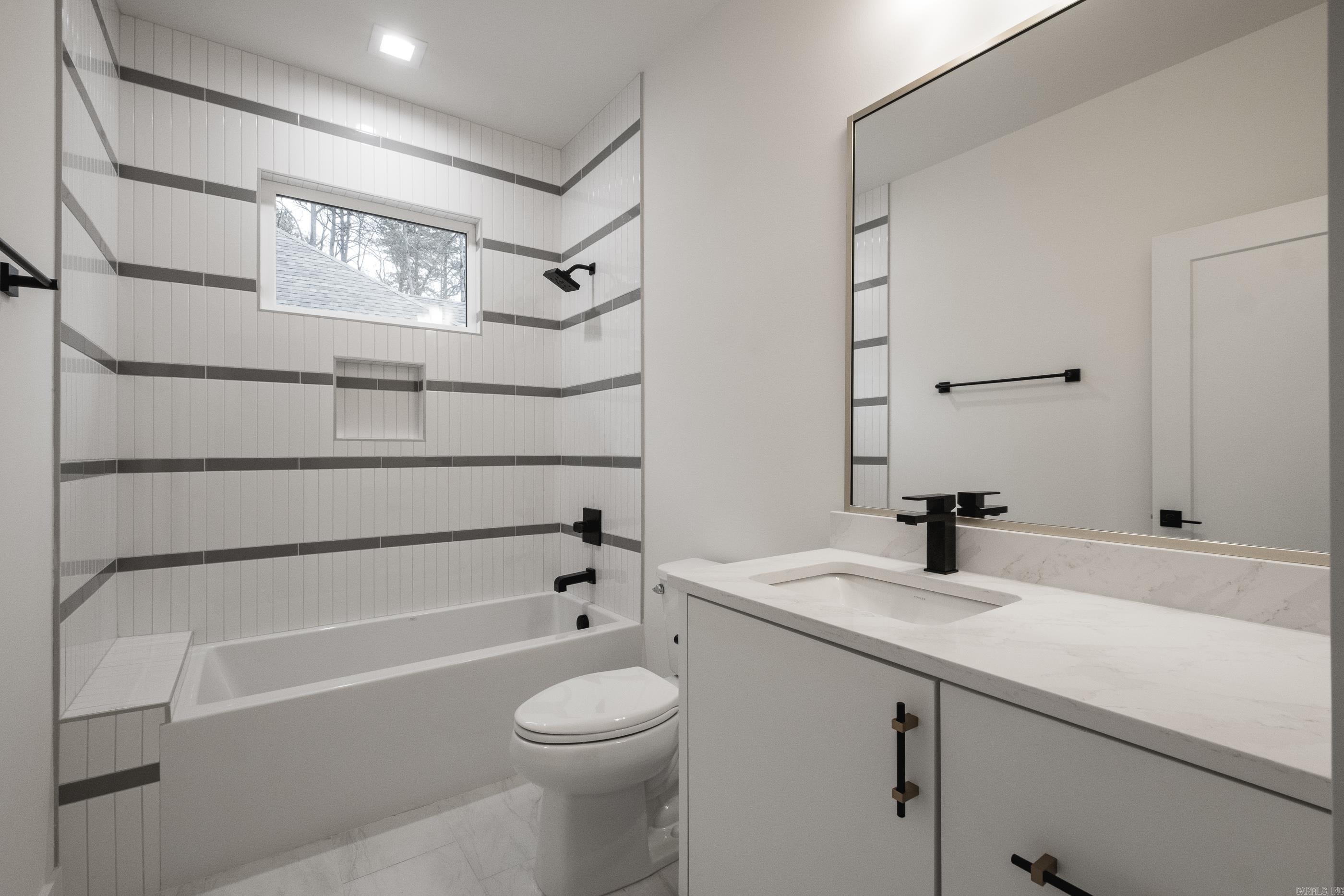 32 Mereville Place  Little Rock, AR