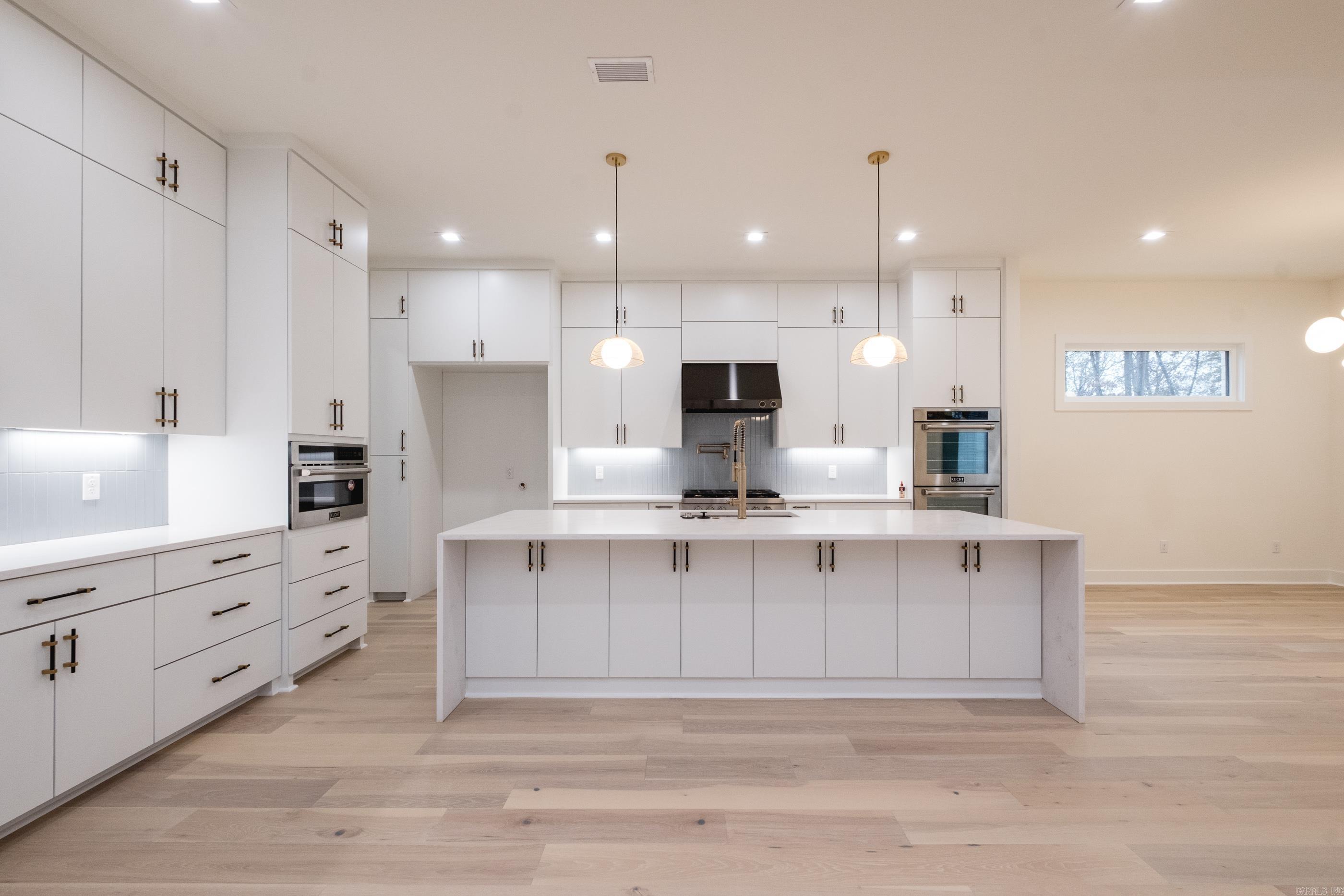 32 Mereville Place  Little Rock, AR