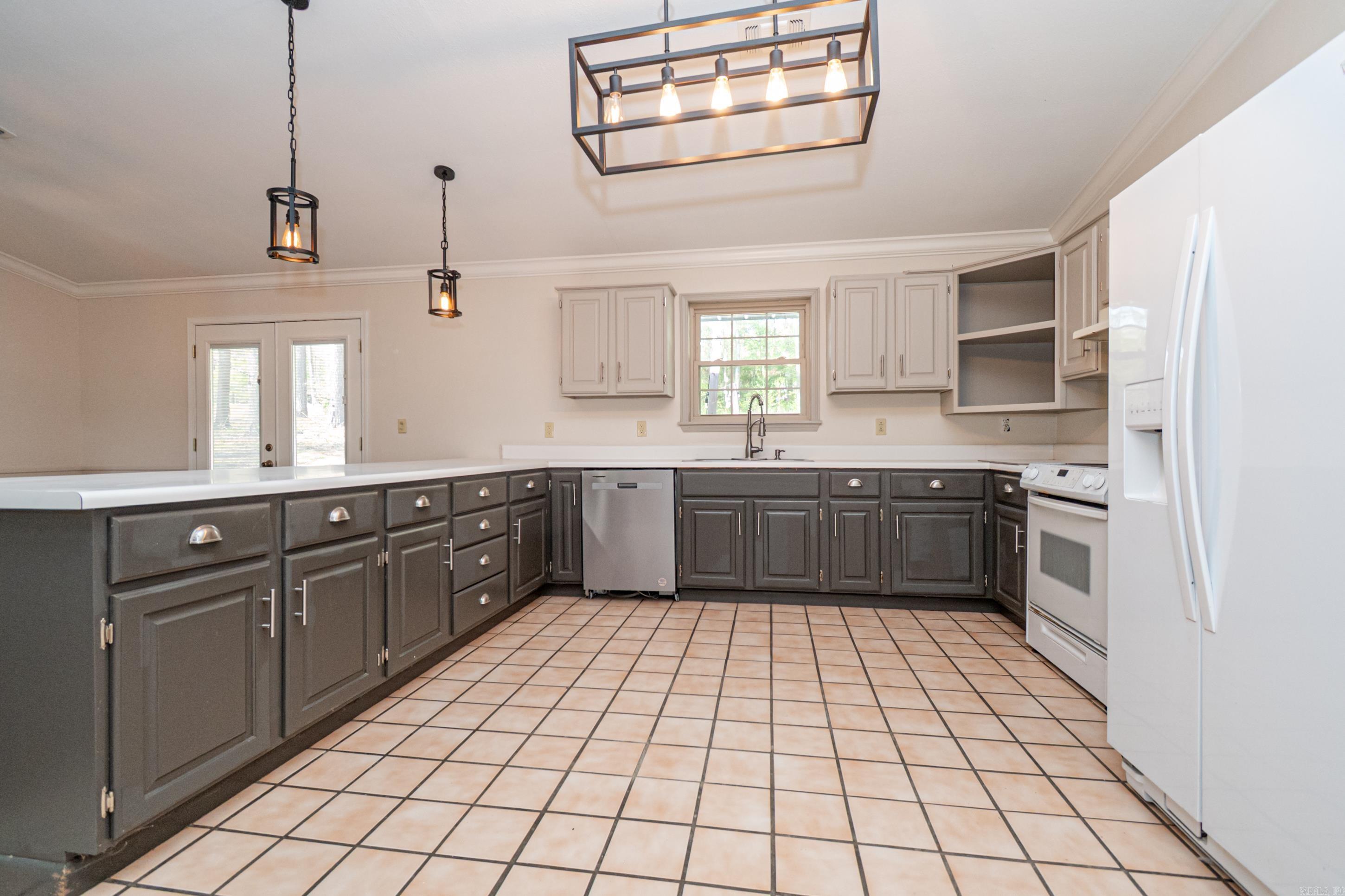 969 Pigeon Hill  Strong, AR