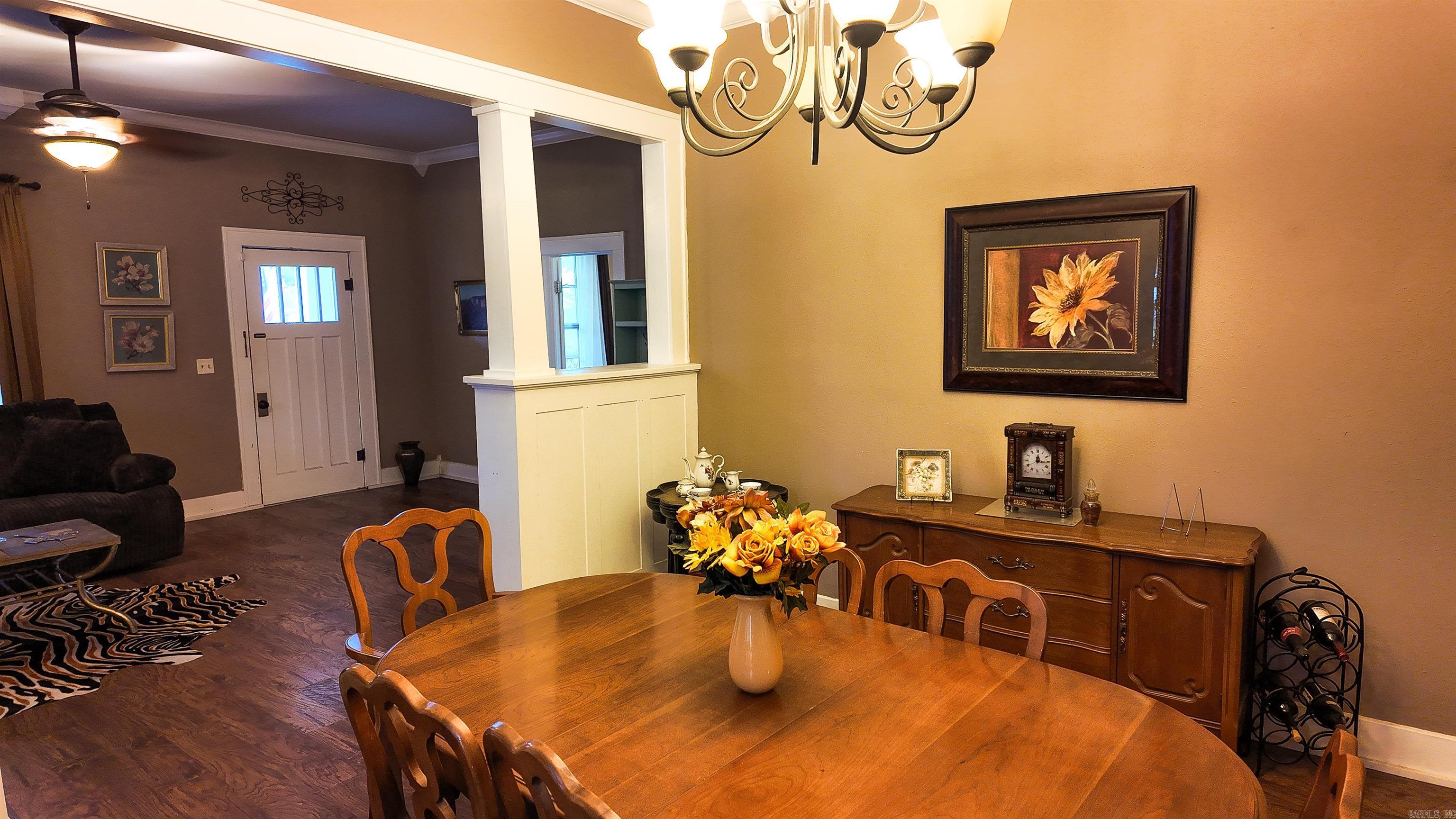 708 N 5th  Paris, AR