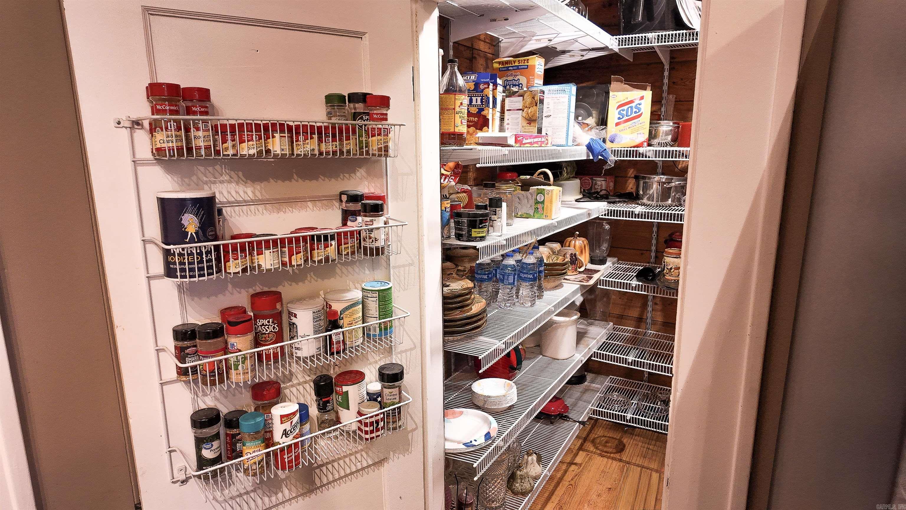 708 N 5th  Paris, AR