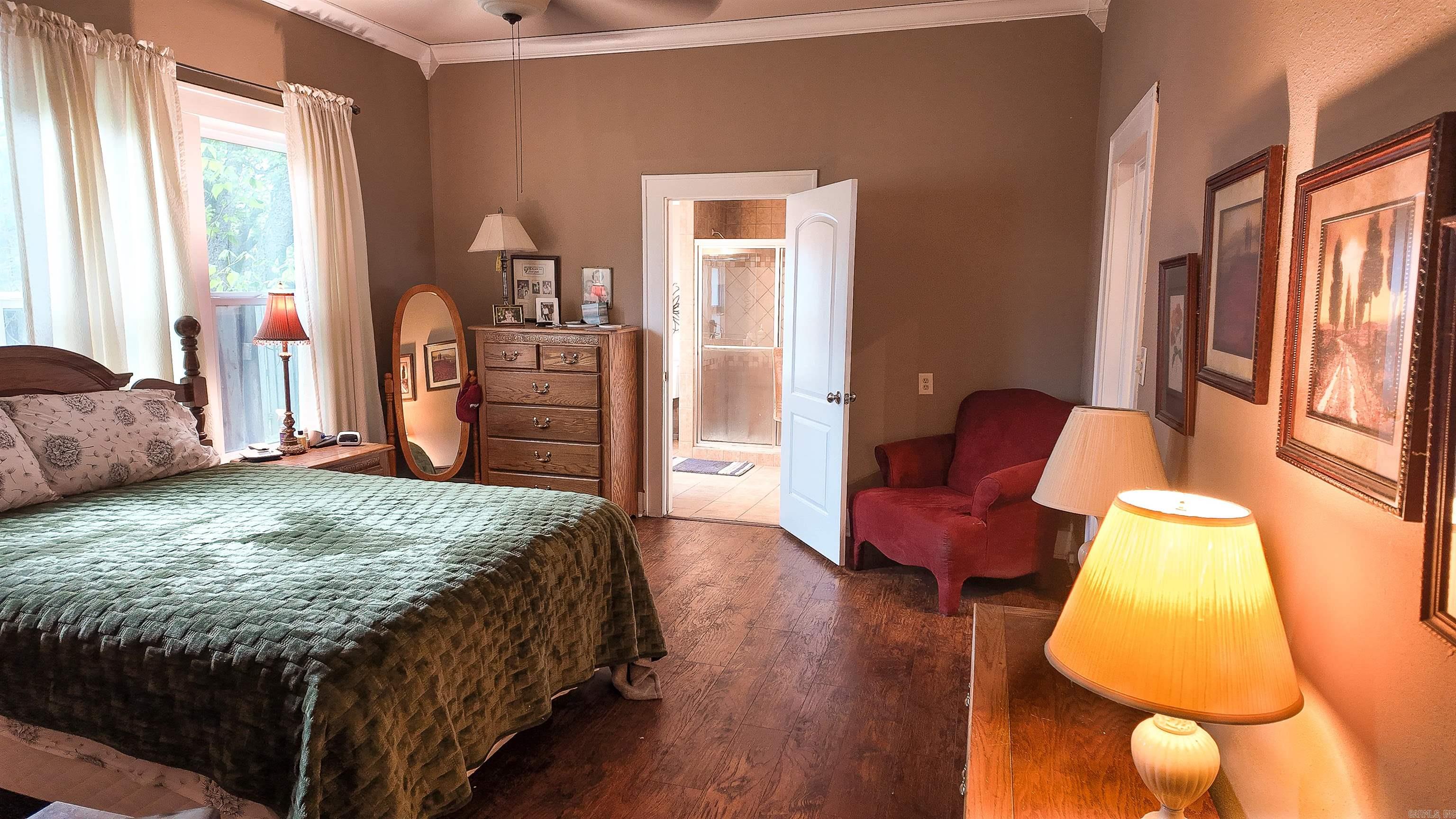 708 N 5th  Paris, AR